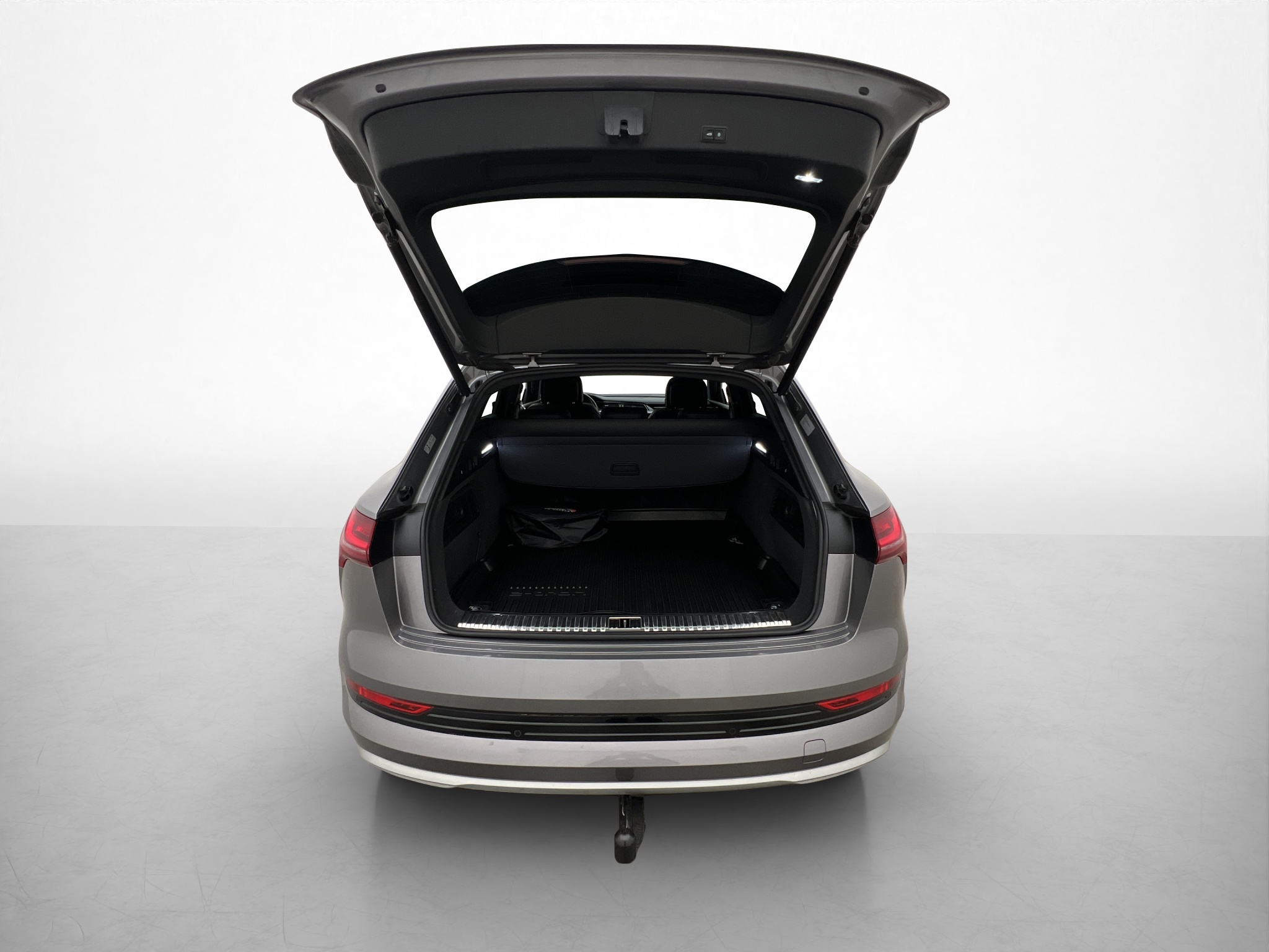 Audi e-tron 55 quattro, 408ps, 2019