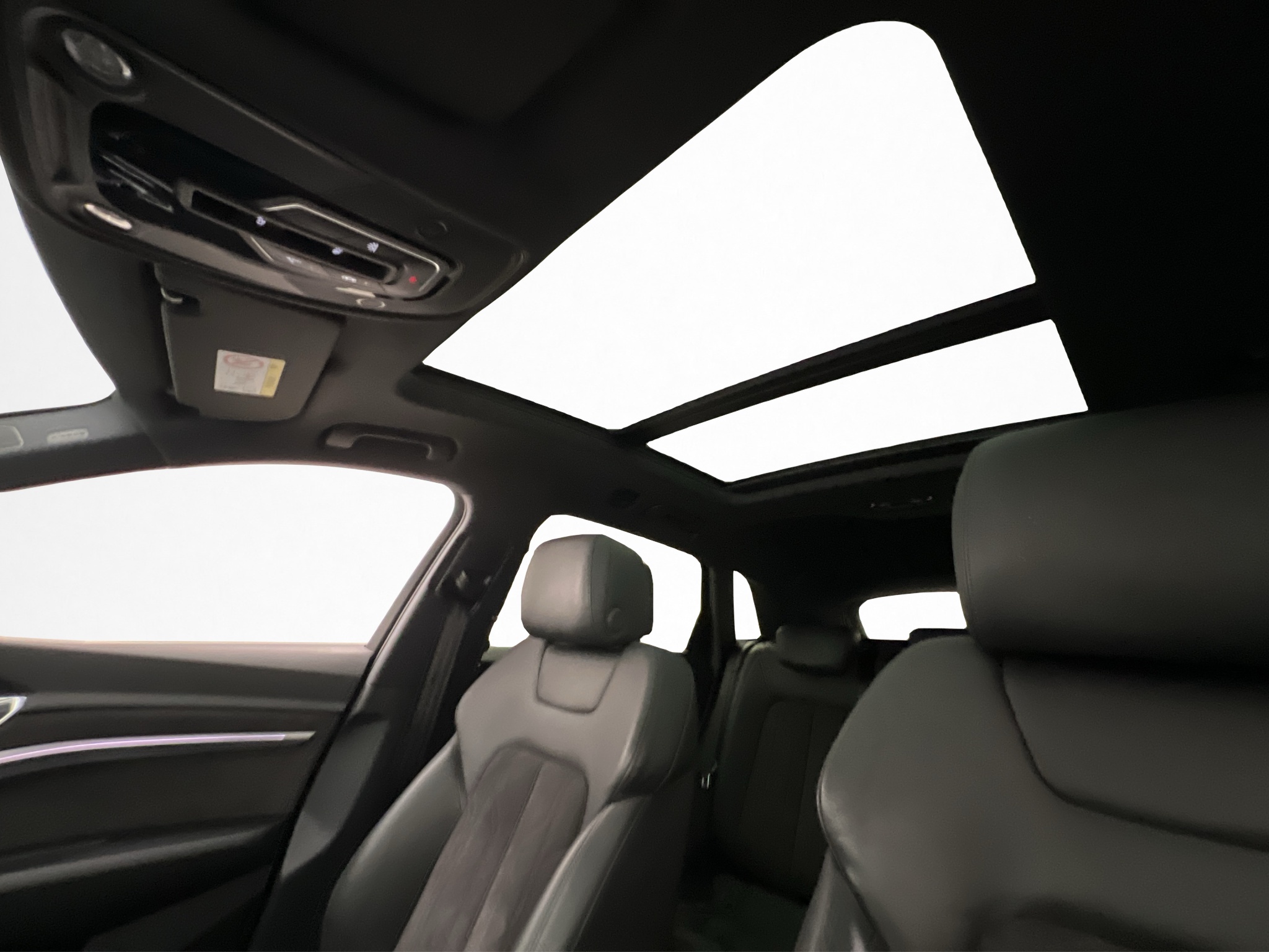Audi e-tron 55 quattro, 408ps, 2019