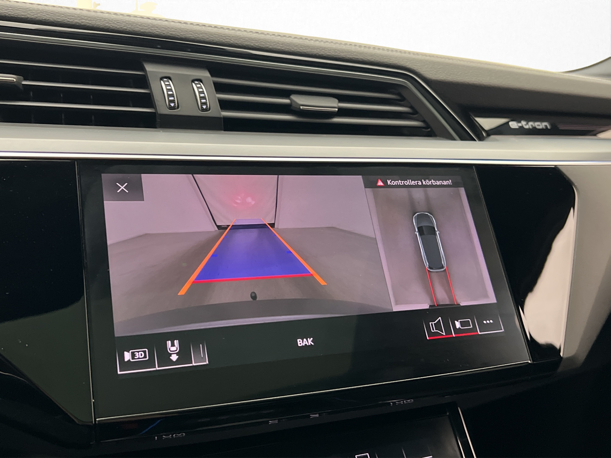 Audi e-tron 55 quattro, 408ps, 2019