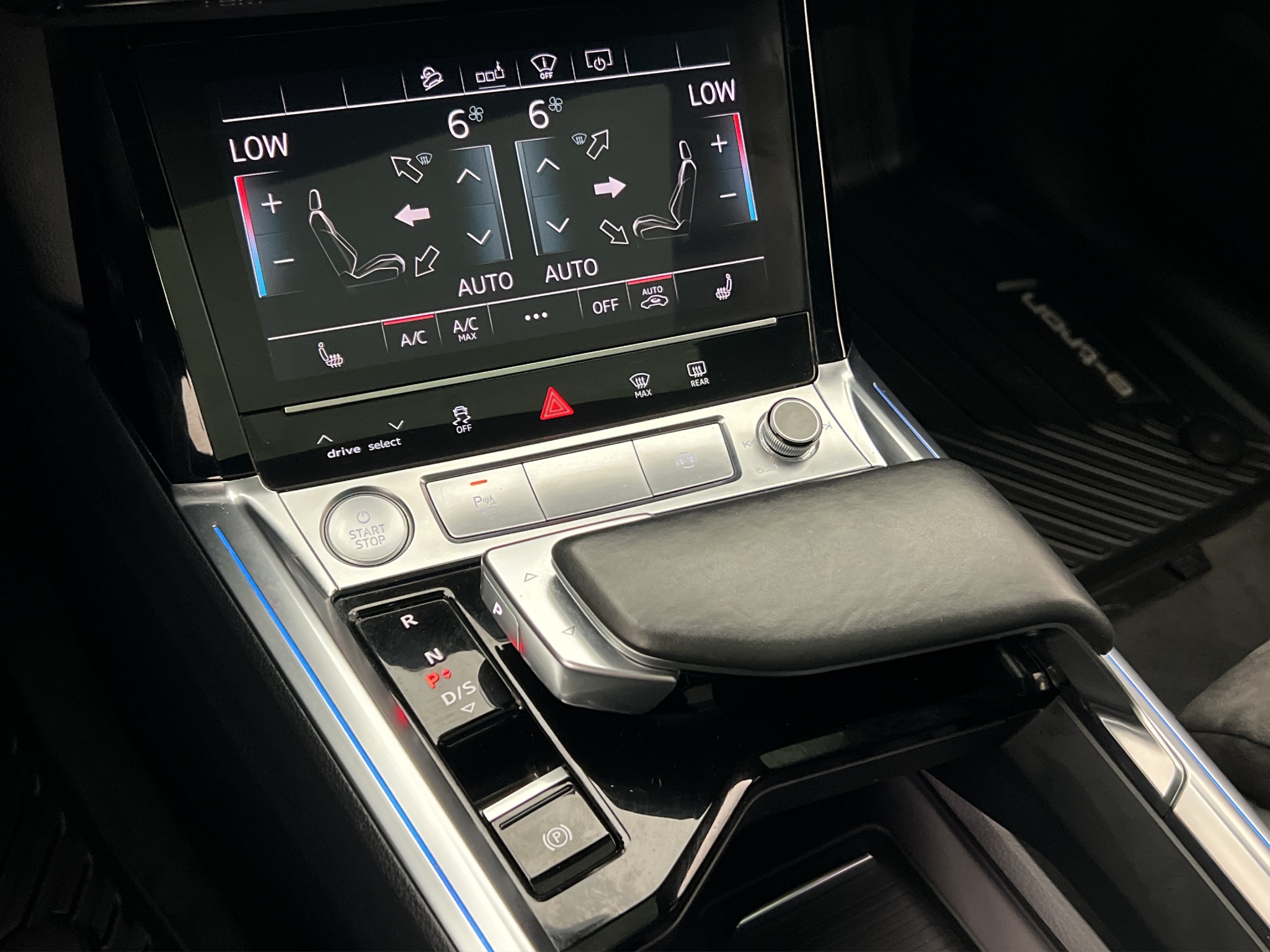 Audi e-tron 55 quattro, 408ps, 2019