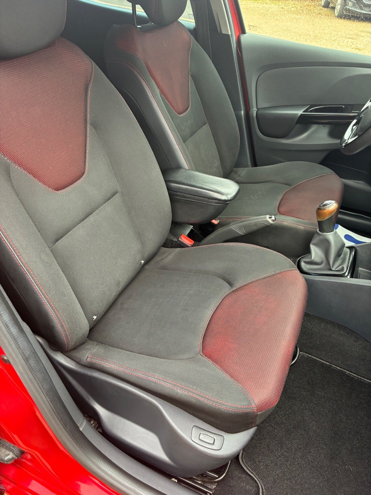 Renault Clio 1.5 dCi Manuell, 5-trinn, 75hk, 2013