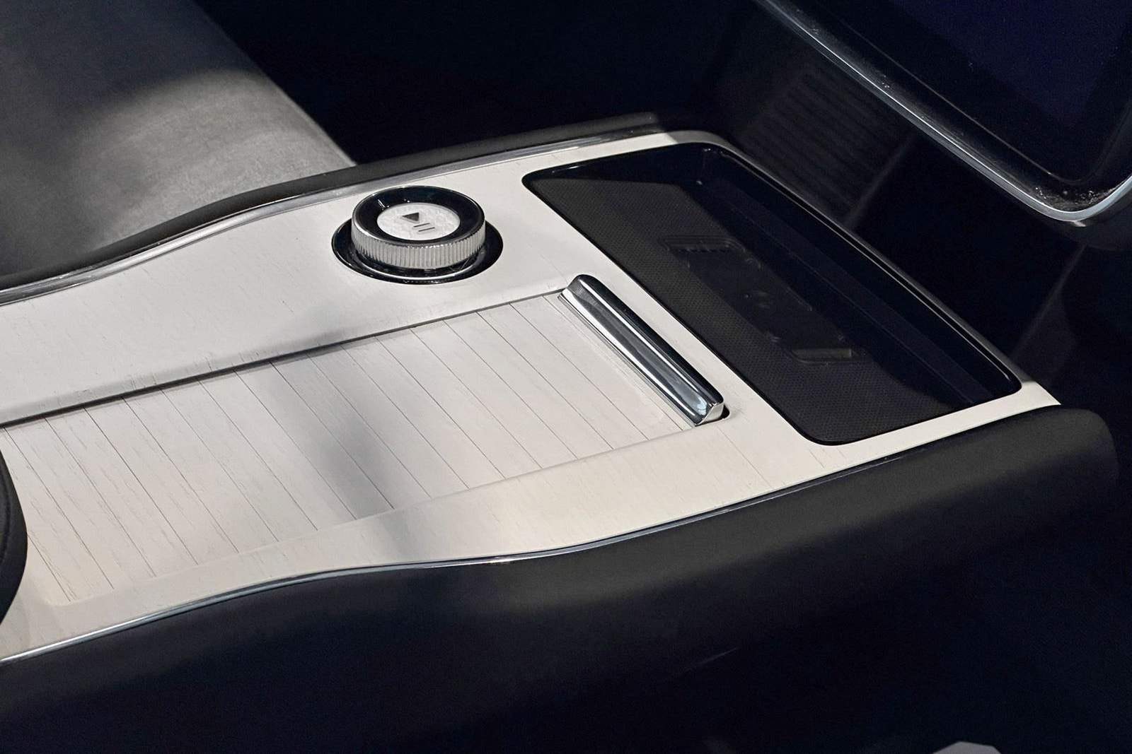 Volvo EX90 Twin Motor Performance 7-seater, 517ps, 2025