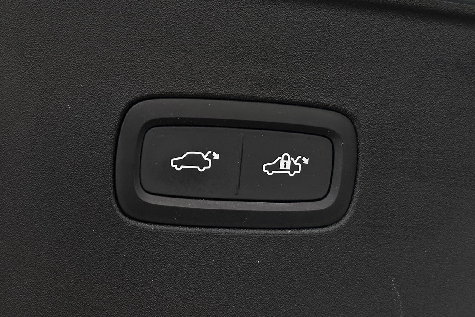 Volvo EX90 Twin Motor Performance 7-seater, 517ps, 2025