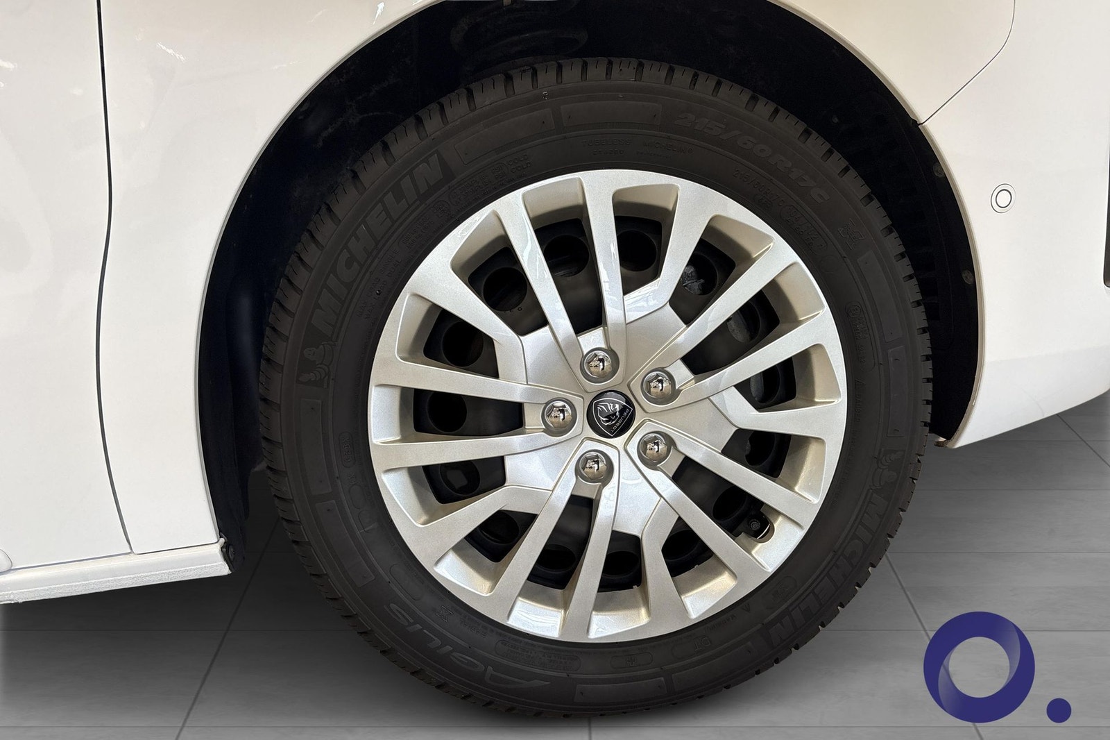 Peugeot e-Expert 75, 136ps, 2024