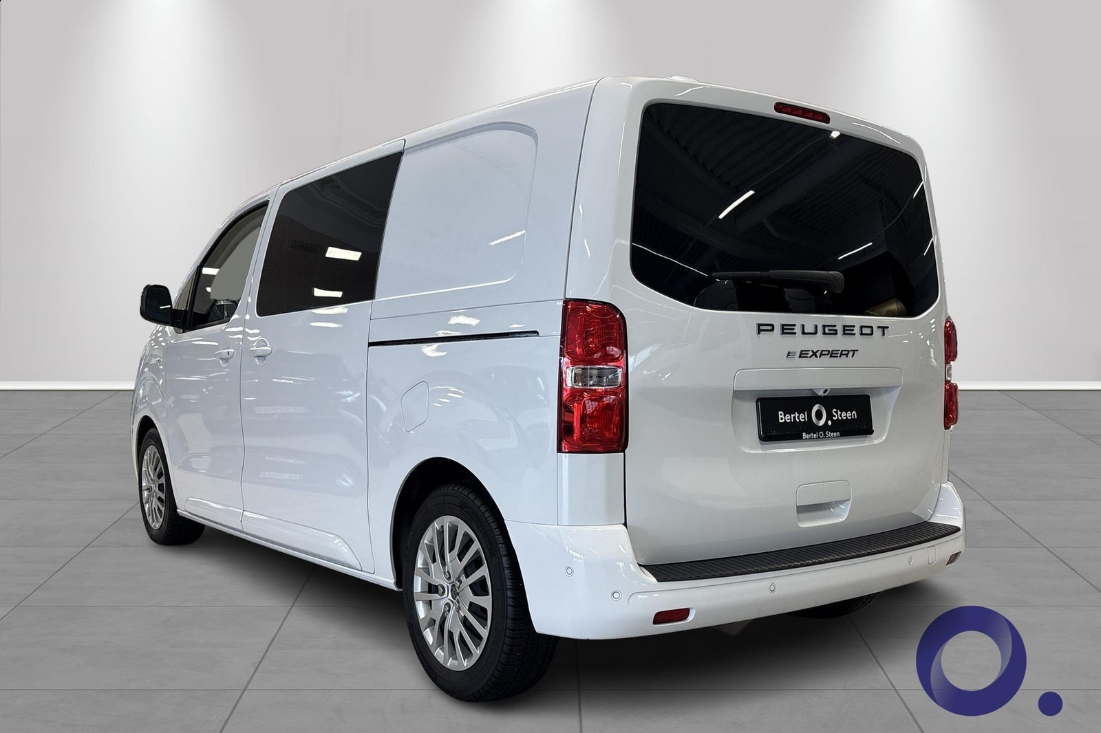 Peugeot e-Expert 75, 136ps, 2024