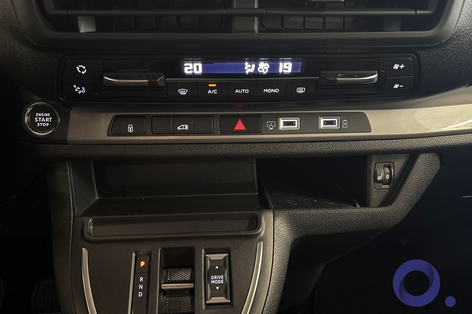 Peugeot e-Expert 75, 136ps, 2024