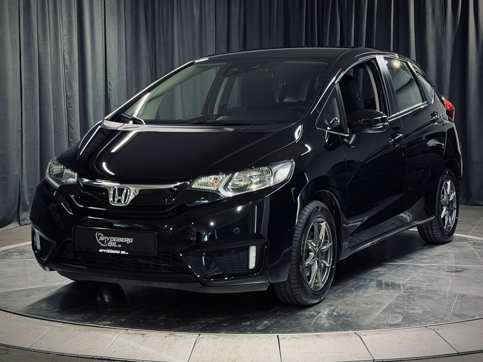 Honda Jazz 1.3 i-VTEC CVT, 102ps, 2016