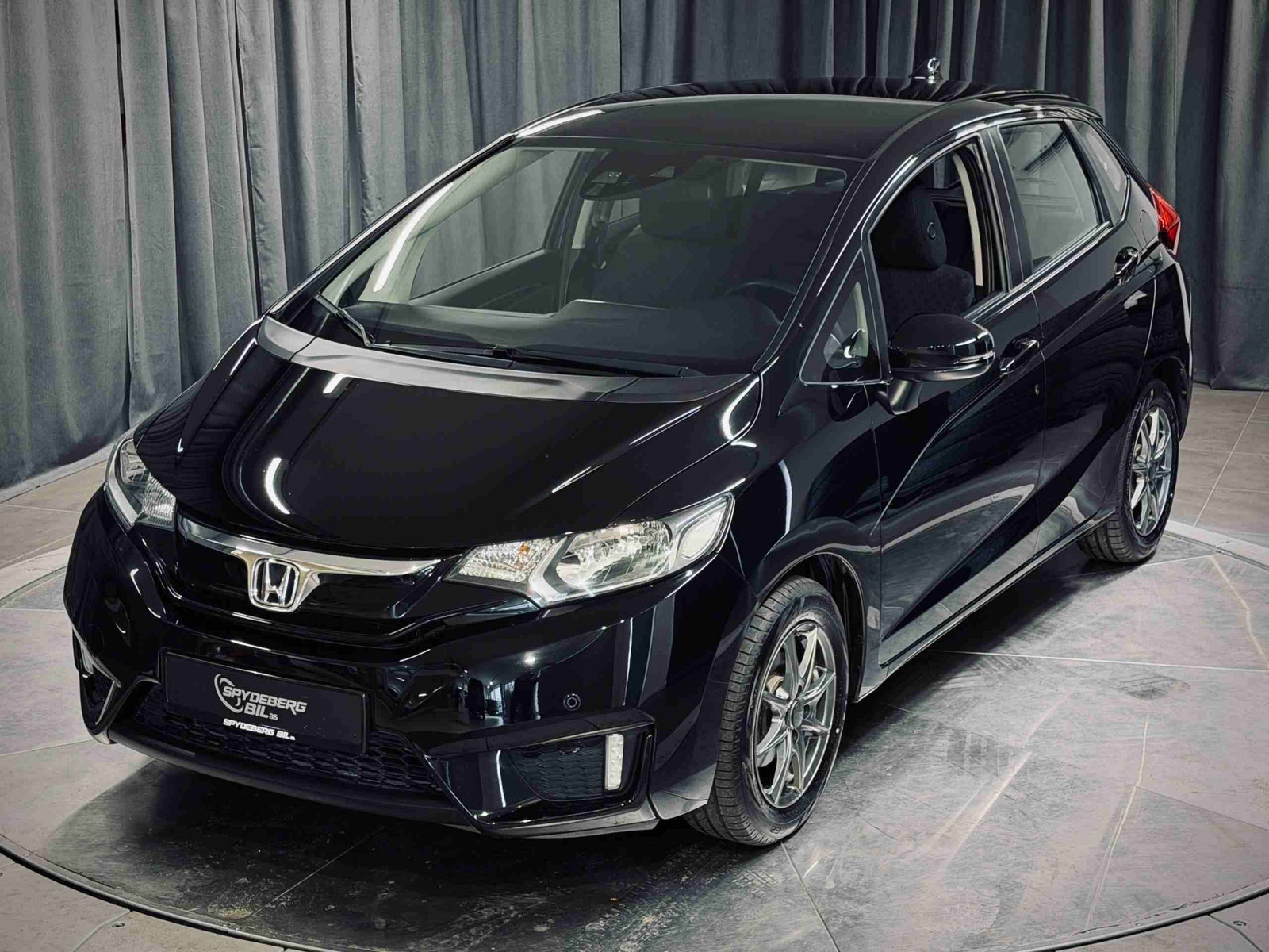 Honda Jazz 1.3 i-VTEC CVT, 102ps, 2016