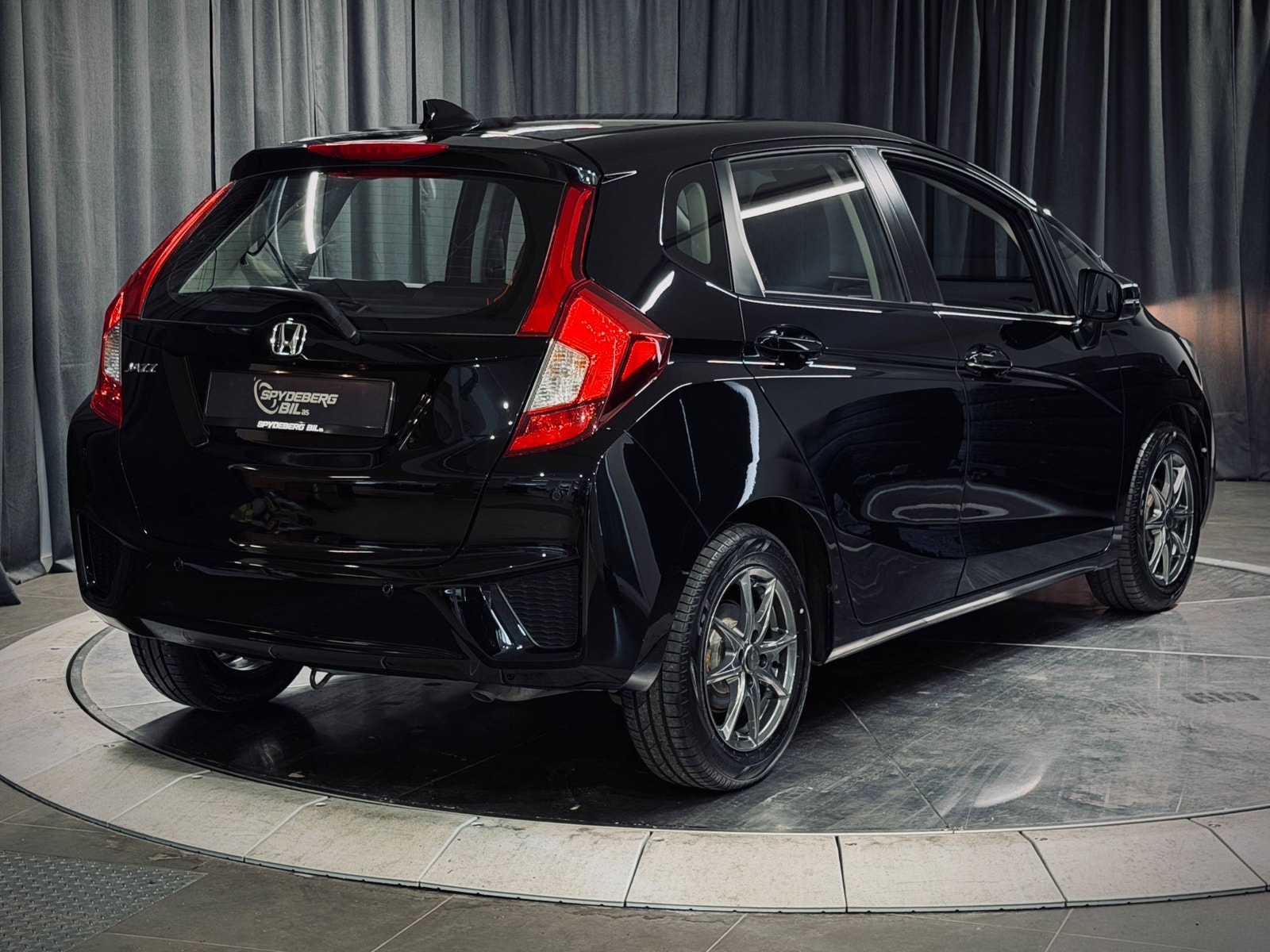Honda Jazz 1.3 i-VTEC CVT, 102ps, 2016