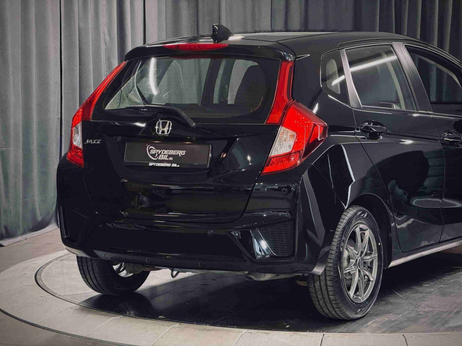 Honda Jazz 1.3 i-VTEC CVT, 102ps, 2016