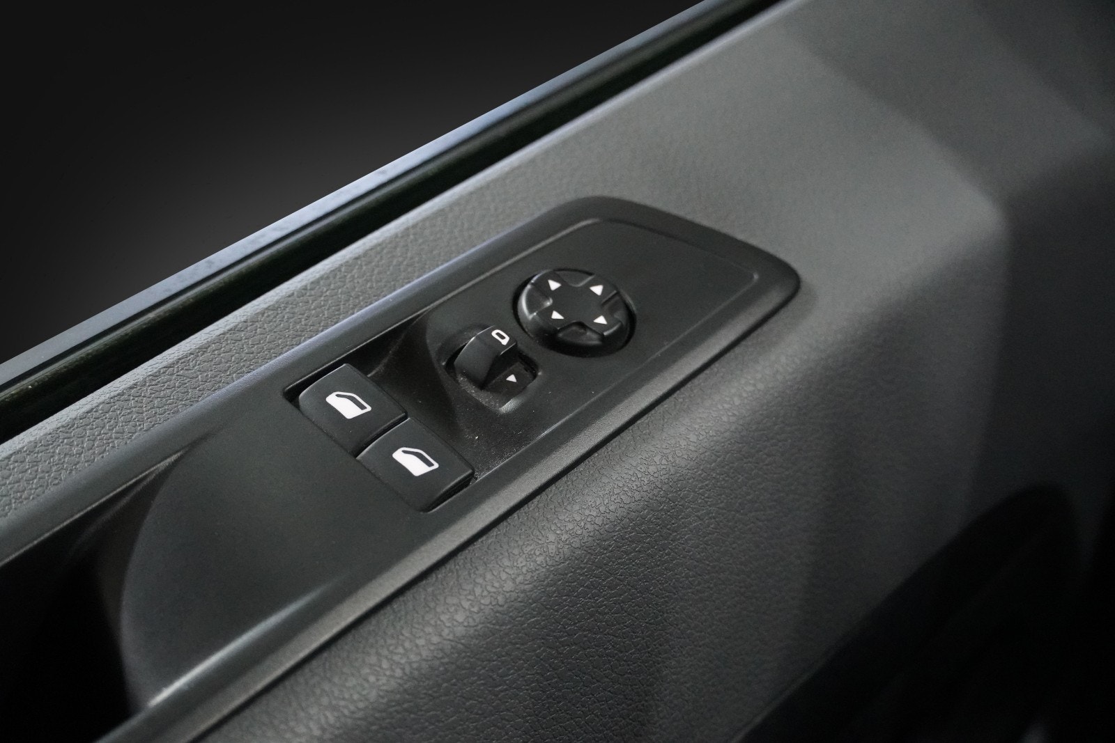 Opel Vivaro-e Panel Van, 136hp, 2022