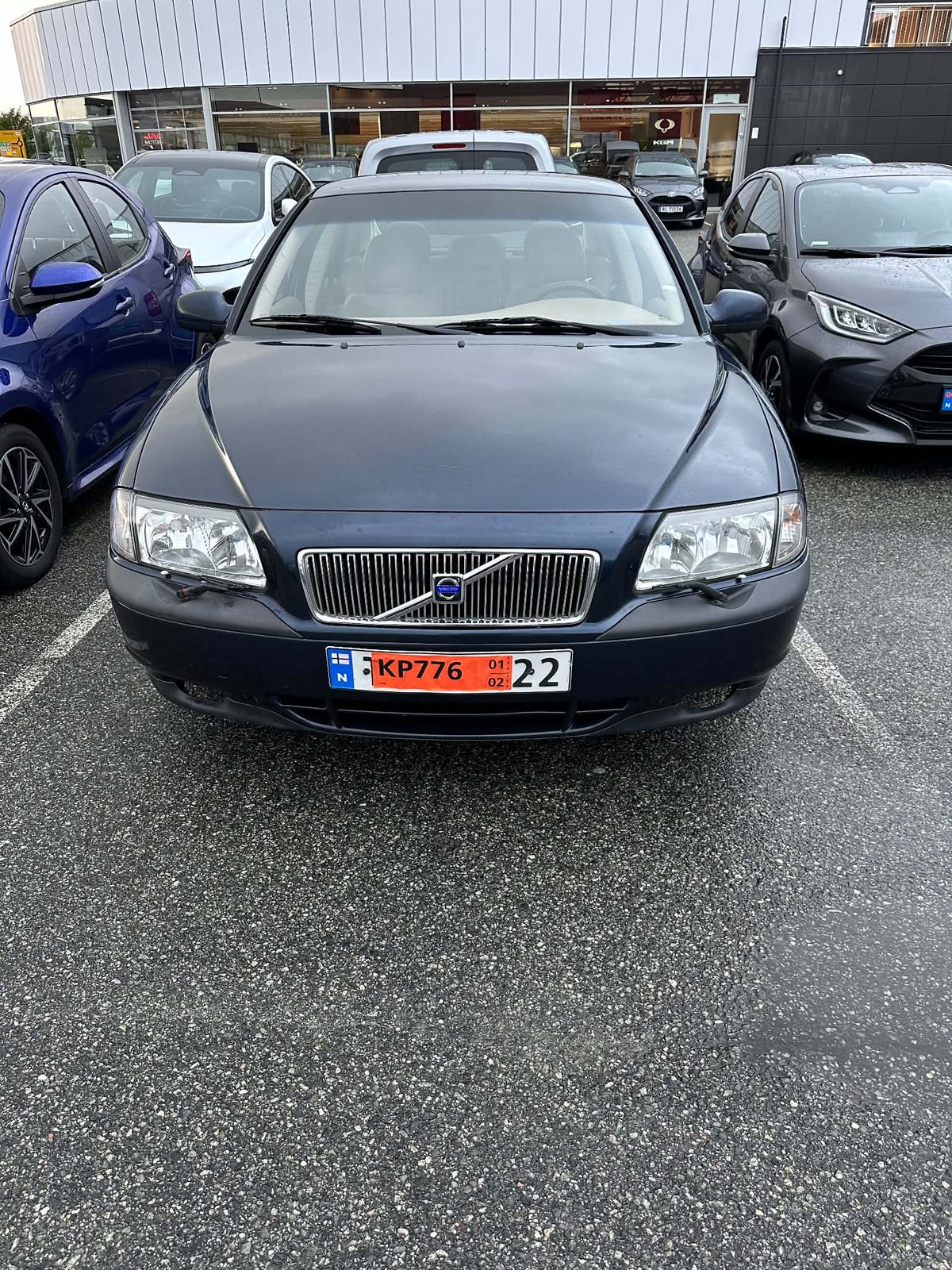 Volvo S80 2.0T Automatic, 180hp, 2000