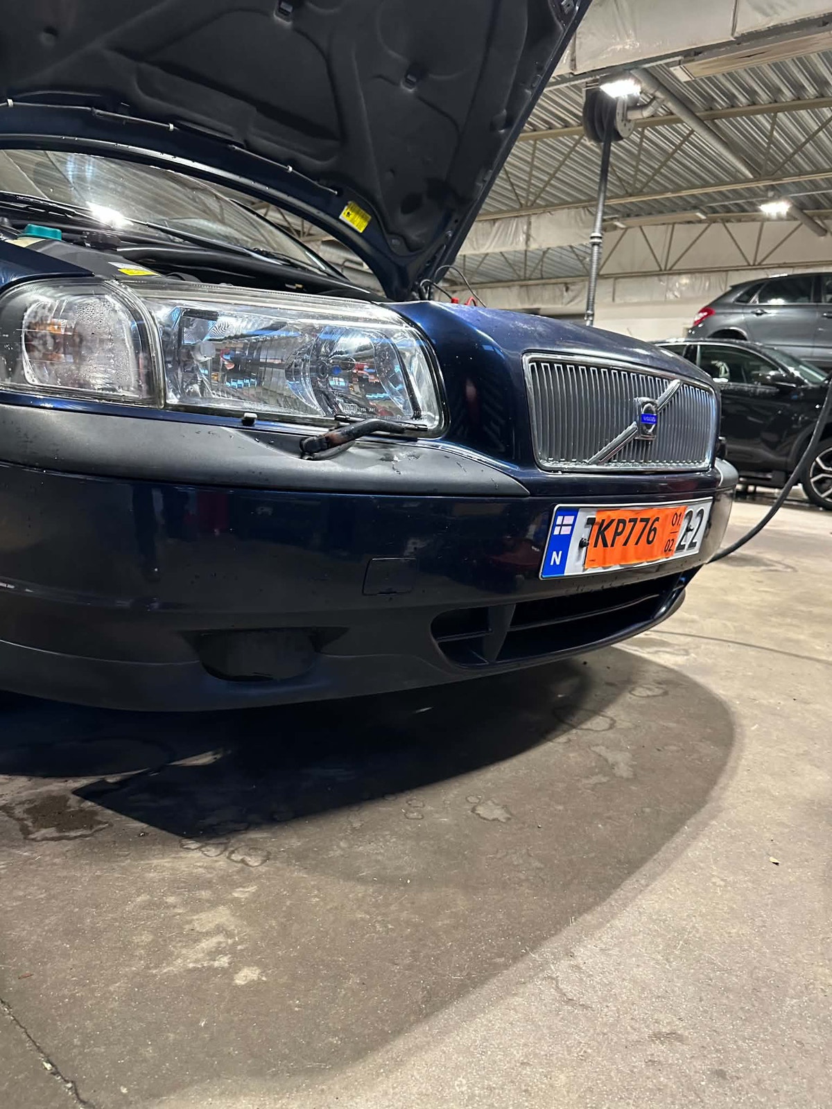 Volvo S80 2.0T Automatic, 180hp, 2000
