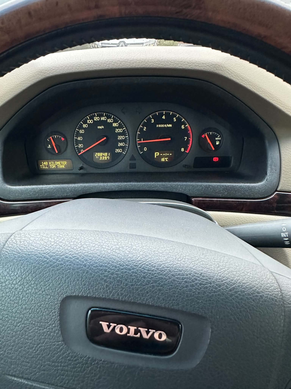 Volvo S80 2.0T Automatic, 180hp, 2000
