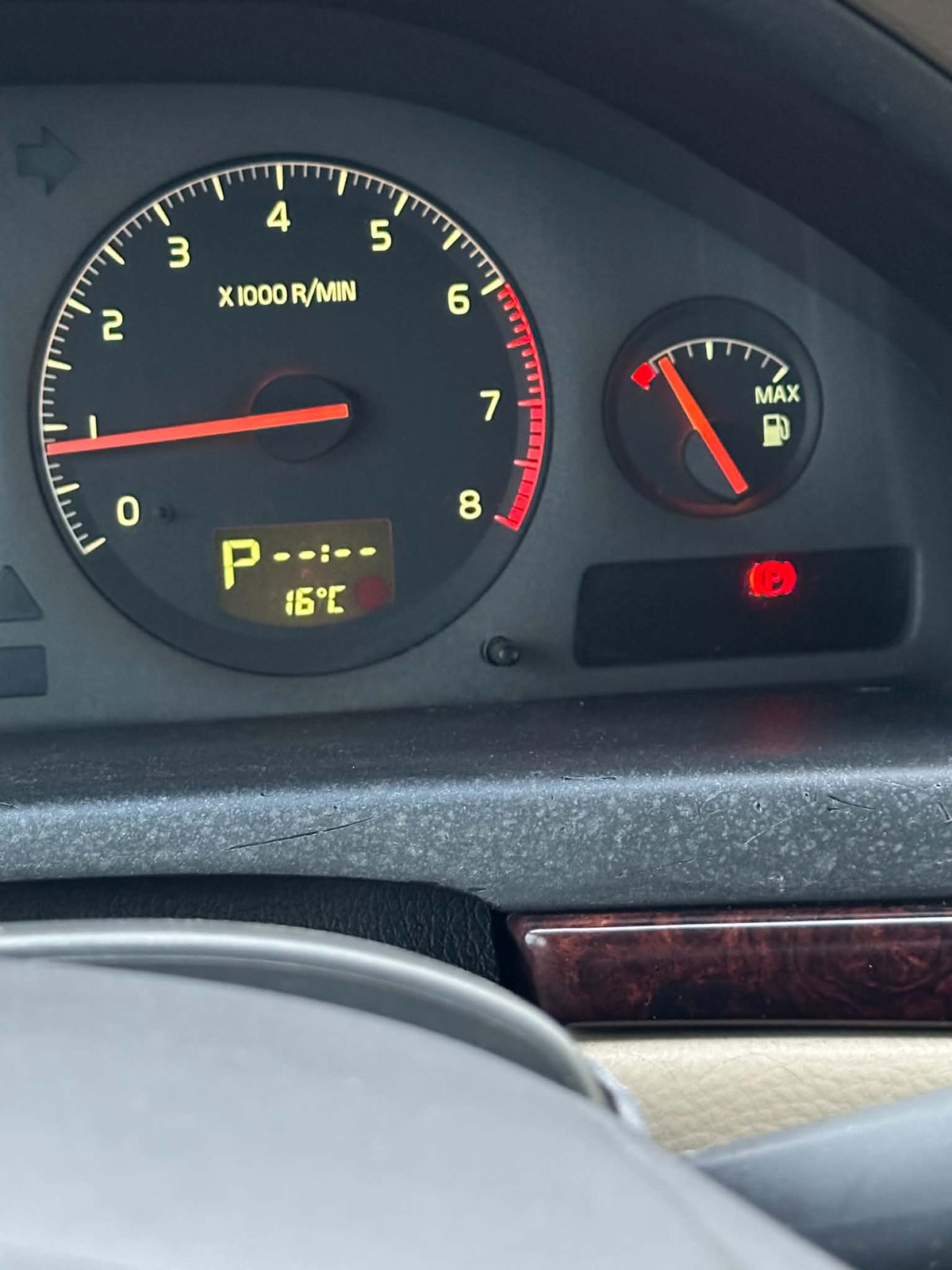 Volvo S80 2.0T Automatic, 180hp, 2000