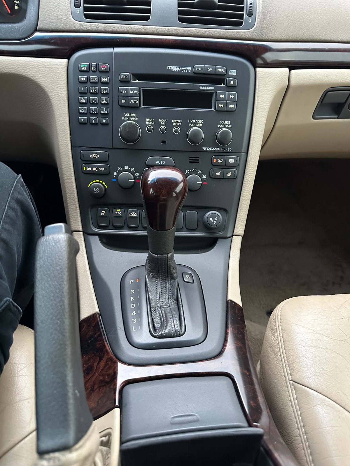 Volvo S80 2.0T Automatic, 180hp, 2000