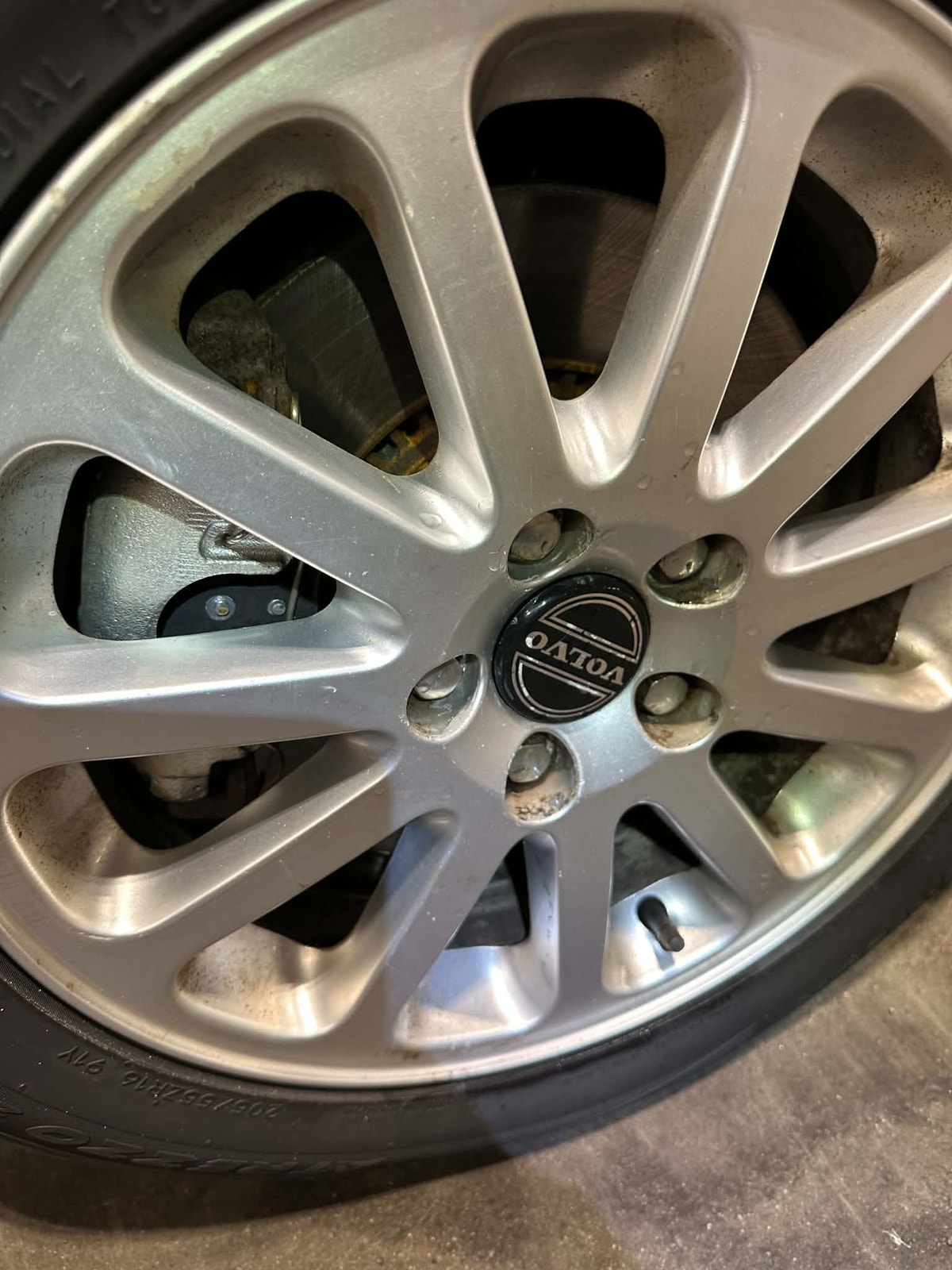 Volvo S80 2.0T Automatic, 180hp, 2000