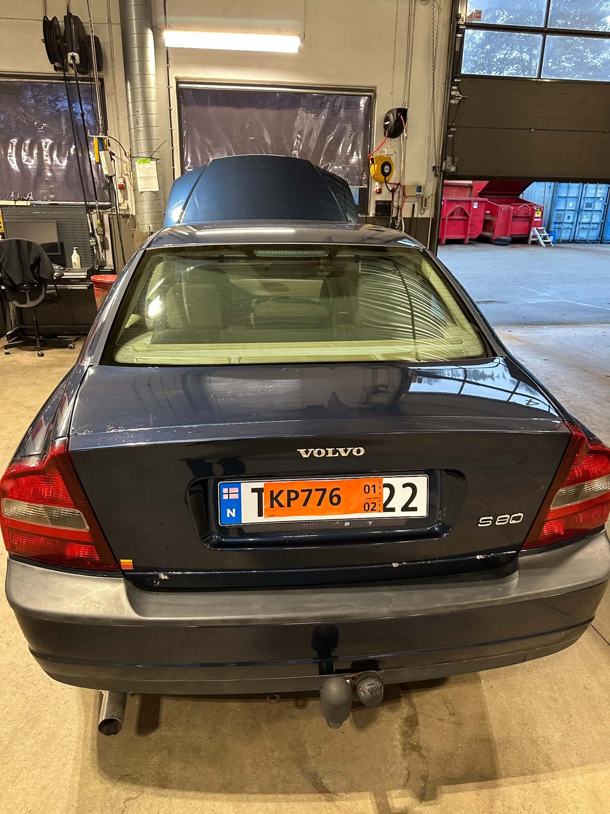 Volvo S80 2.0T Automatic, 180hp, 2000