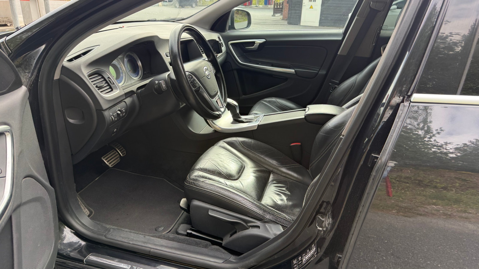 Volvo V60 D2 Powershift 6, 6-trins, 115ps, 2013