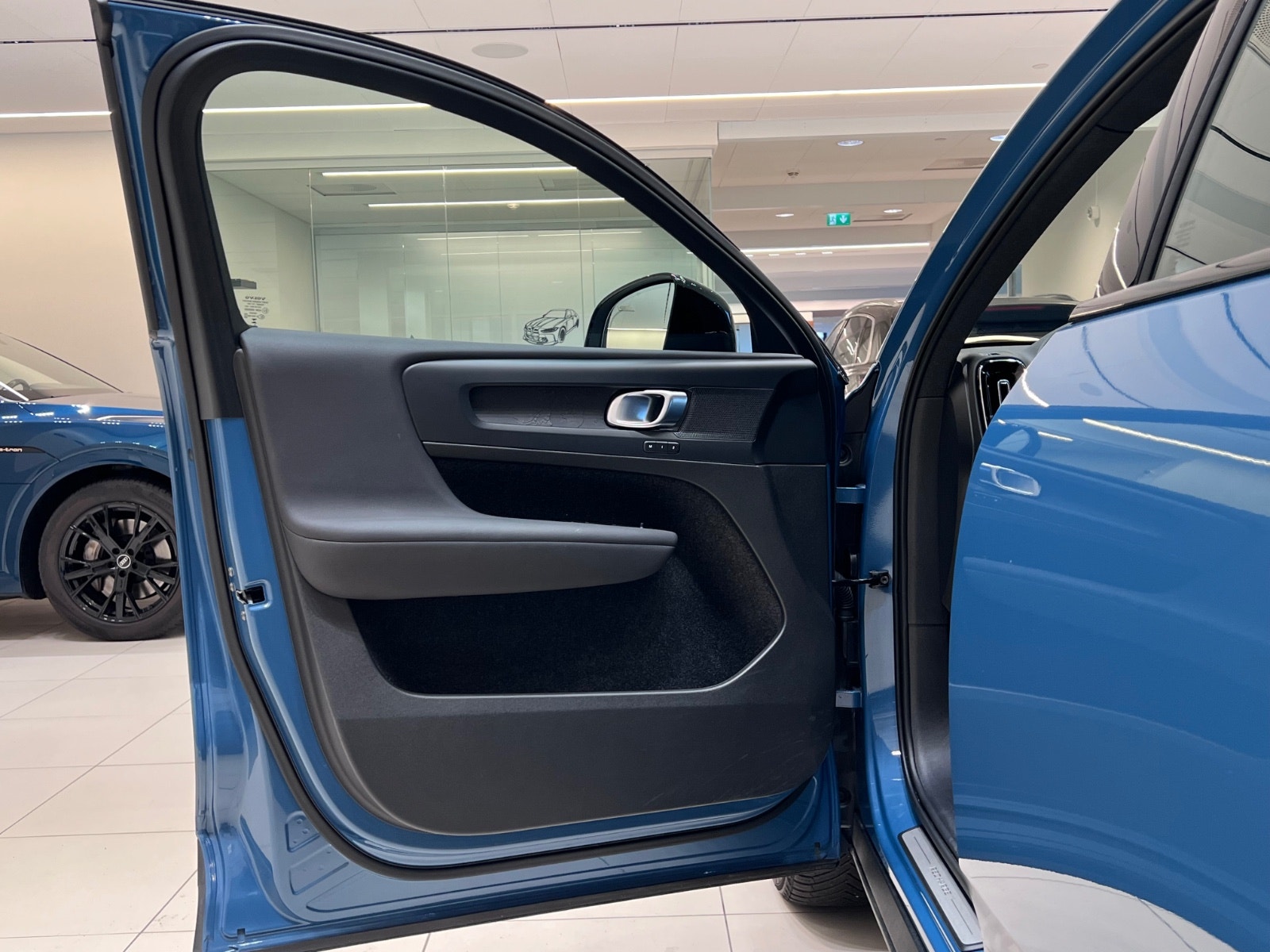 Volvo C40 Recharge Twin, 408ps, 2023