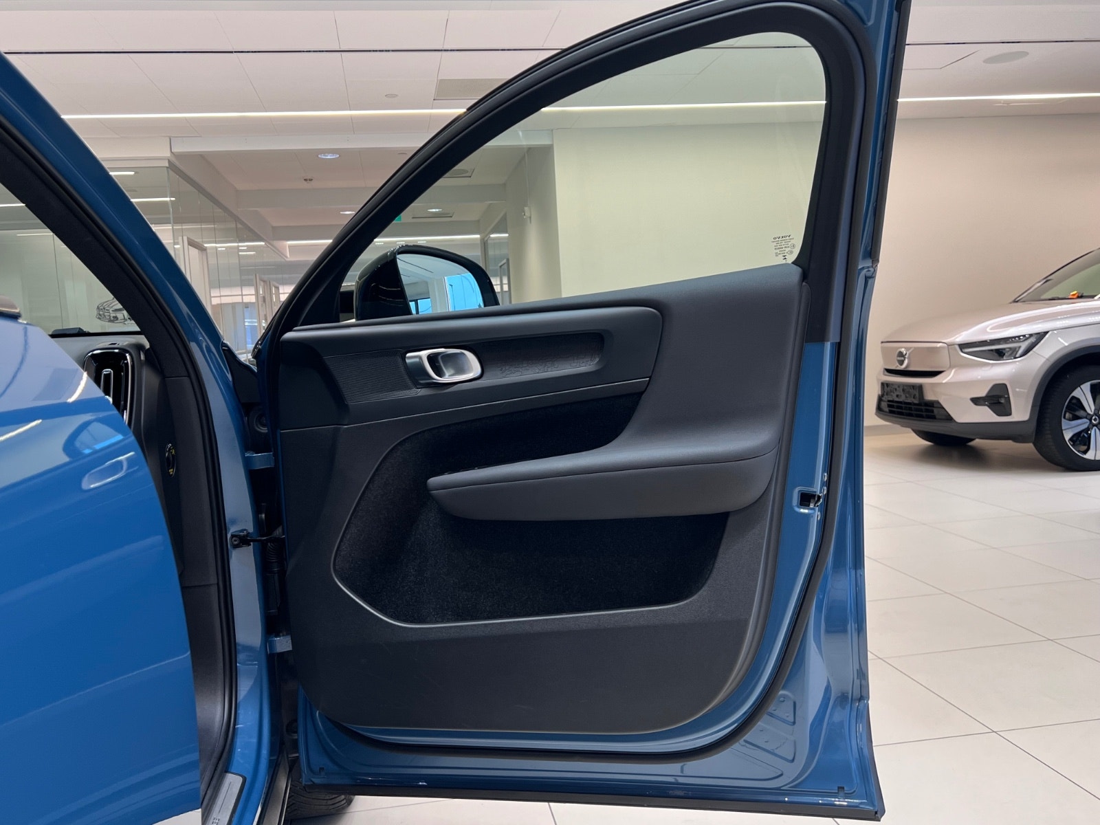 Volvo C40 Recharge Twin, 408ps, 2023