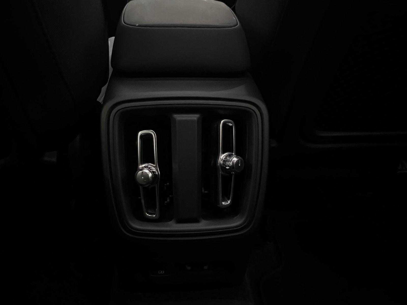 Volvo C40 Recharge Twin, 408ps, 2023