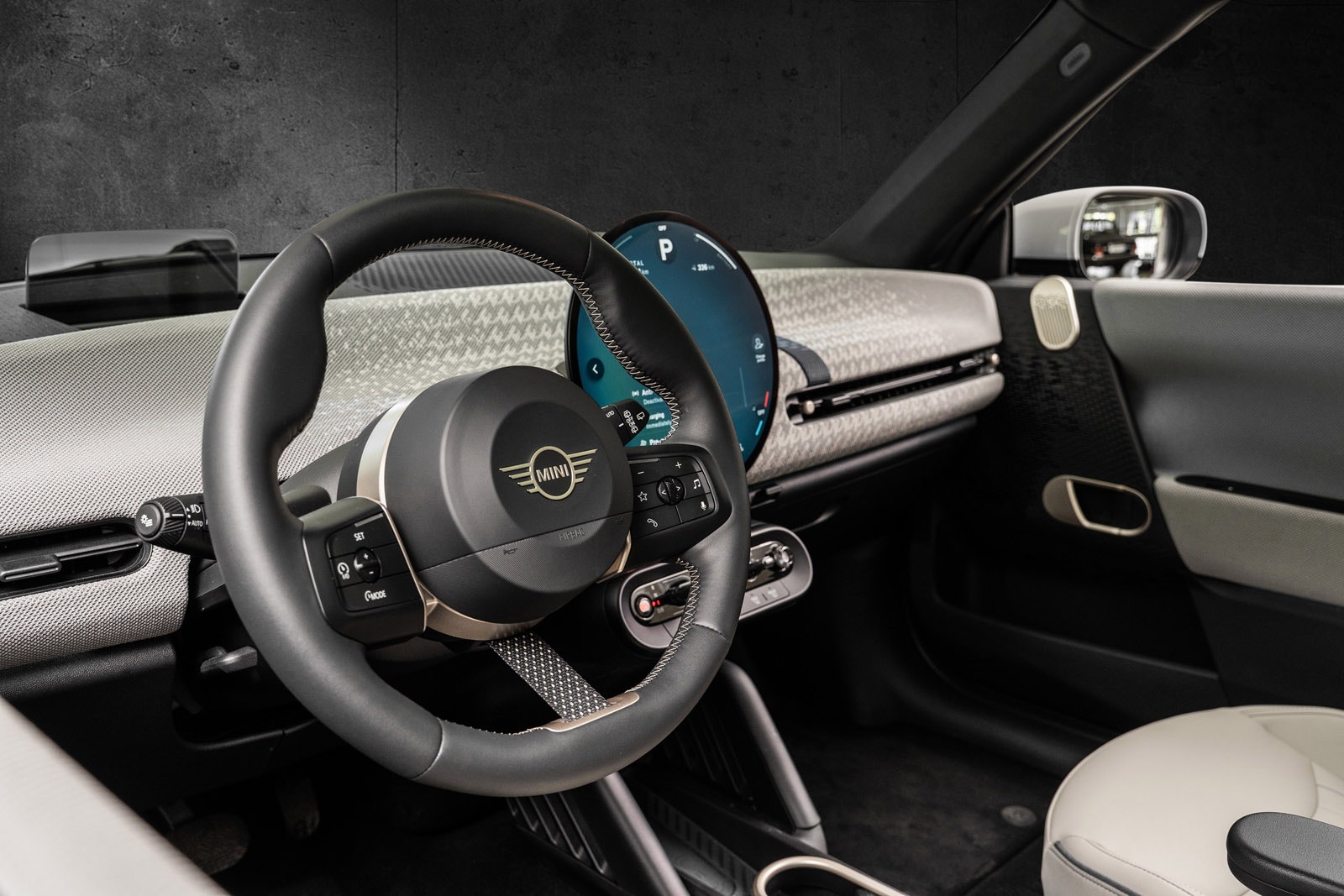 MINI Cooper SE, 218hp, 2024
