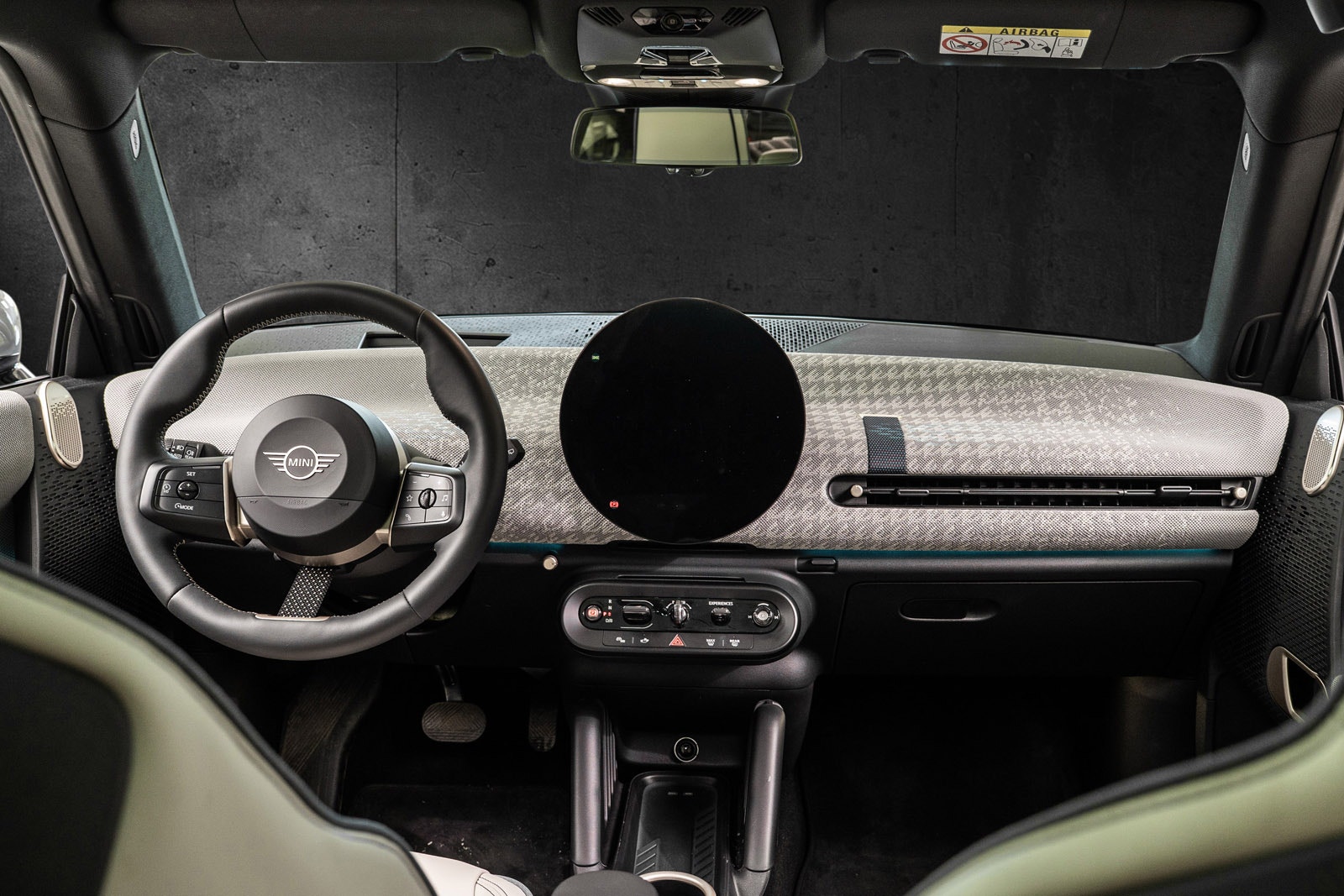 MINI Cooper SE, 218hp, 2024