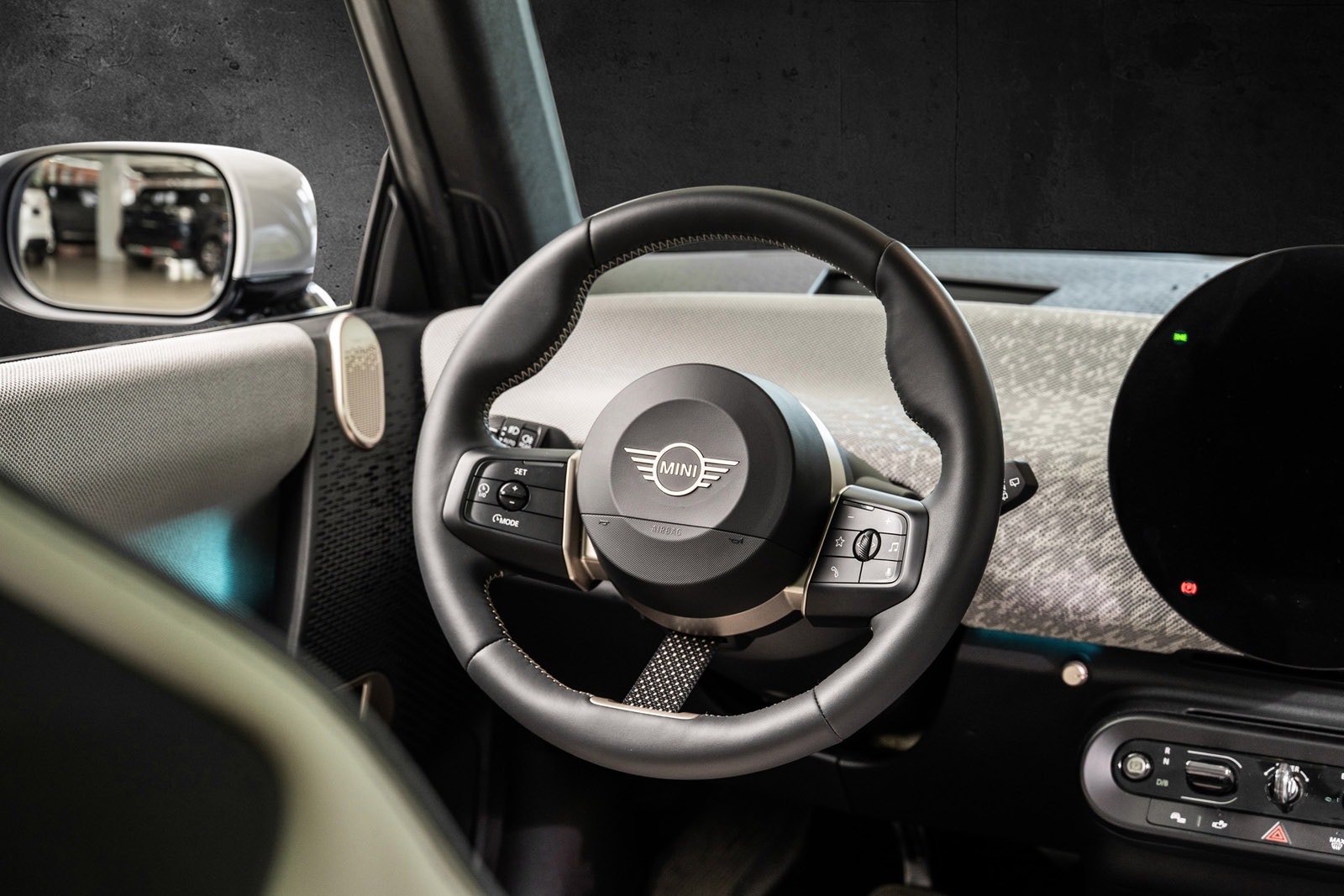MINI Cooper SE, 218hp, 2024