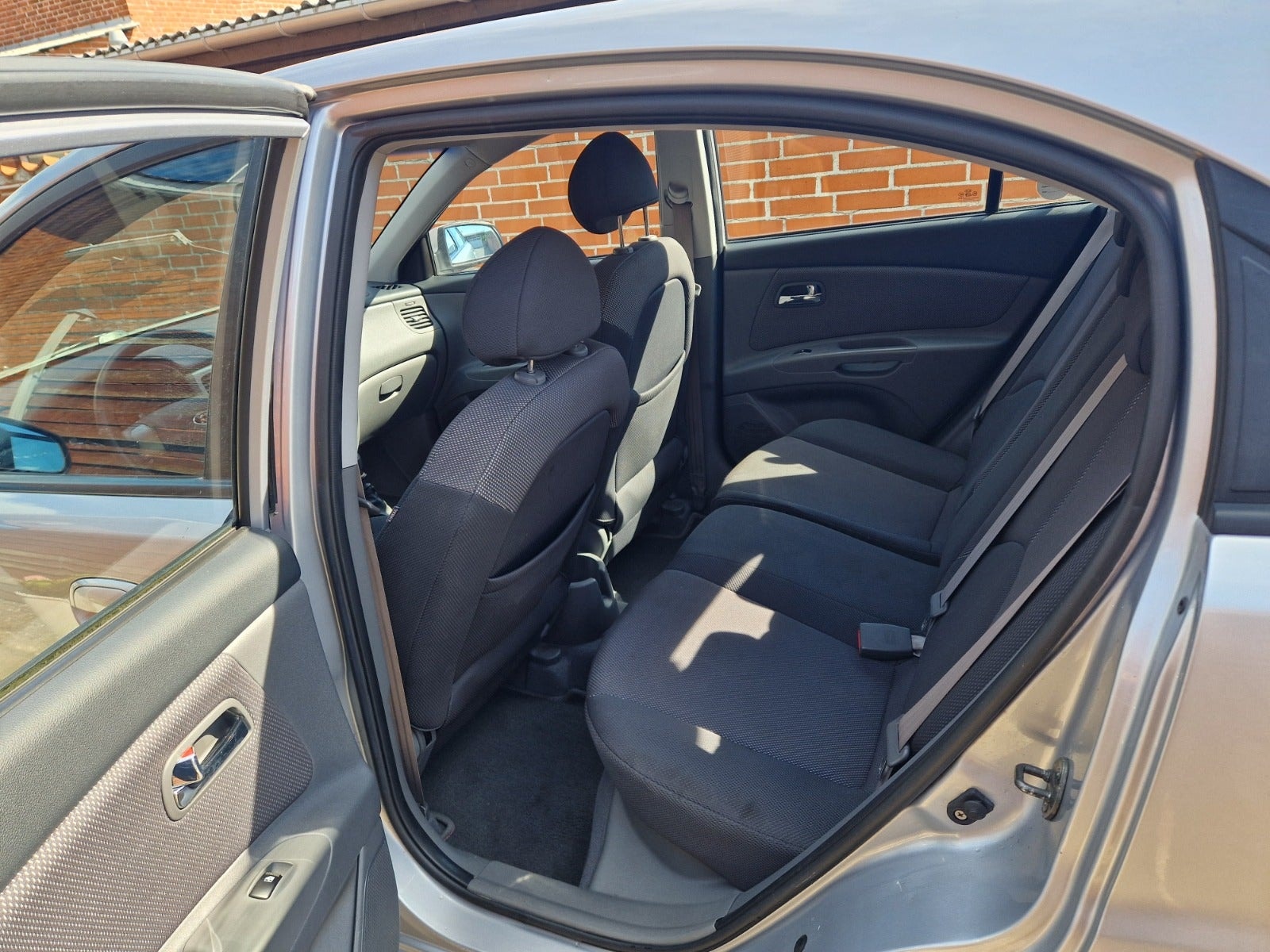 Kia Rio 1.4 Manual, 5-trins, 97ps, 2007