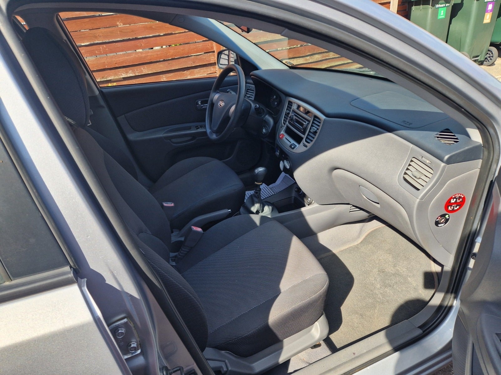 Kia Rio 1.4 Manual, 5-trins, 97ps, 2007