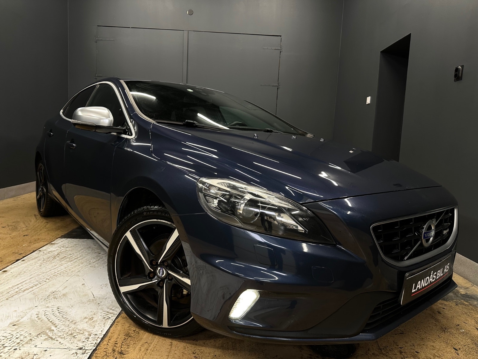 Volvo V40 D2 Manual, 6-trins, 115ps, 2013