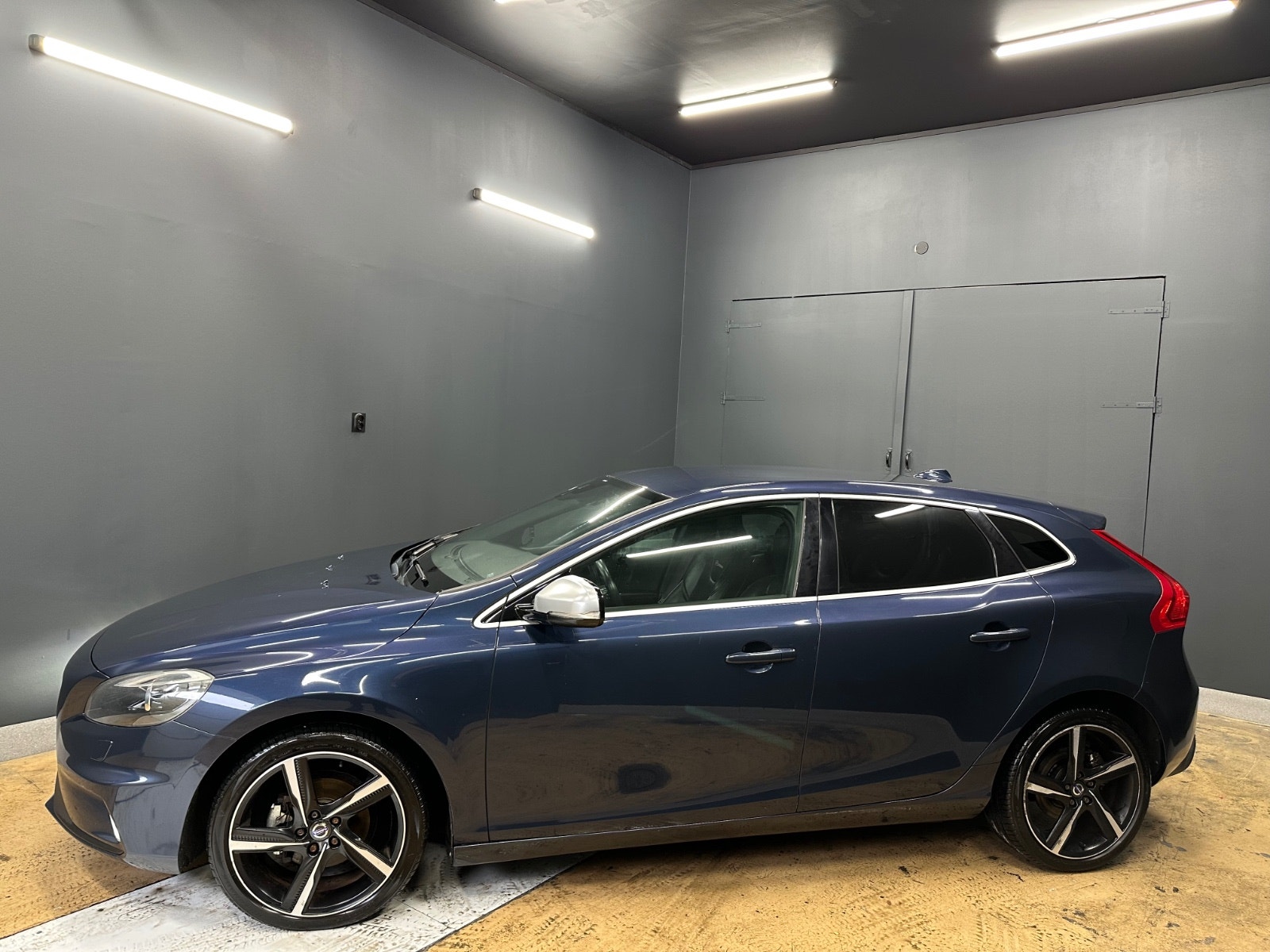 Volvo V40 D2 Manual, 6-trins, 115ps, 2013