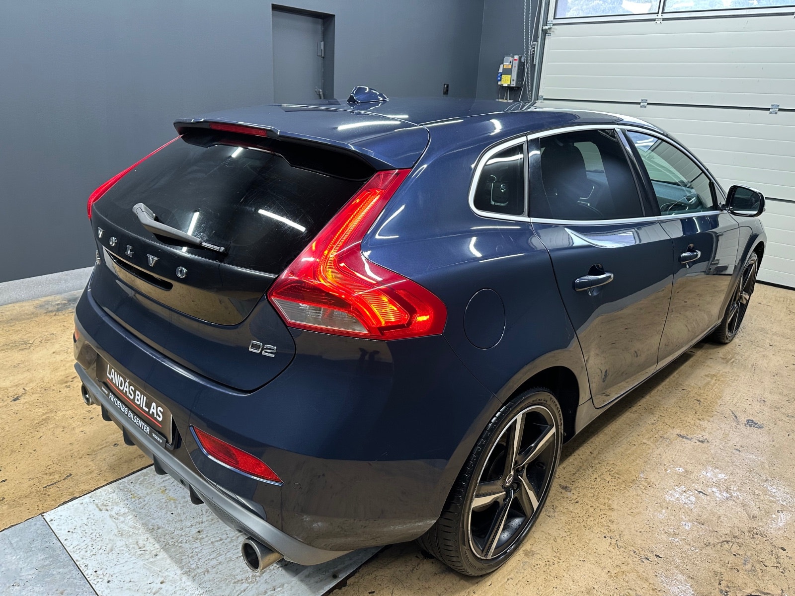 Volvo V40 D2 Manual, 6-trins, 115ps, 2013