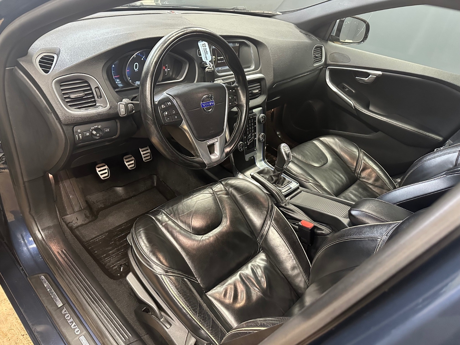 Volvo V40 D2 Manual, 6-trins, 115ps, 2013