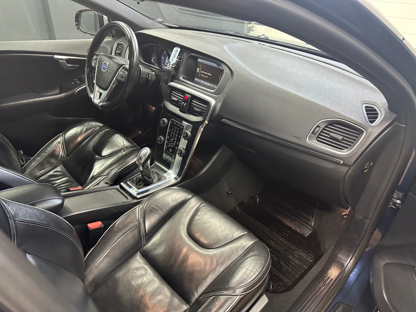 Volvo V40 D2 Manual, 6-trins, 115ps, 2013