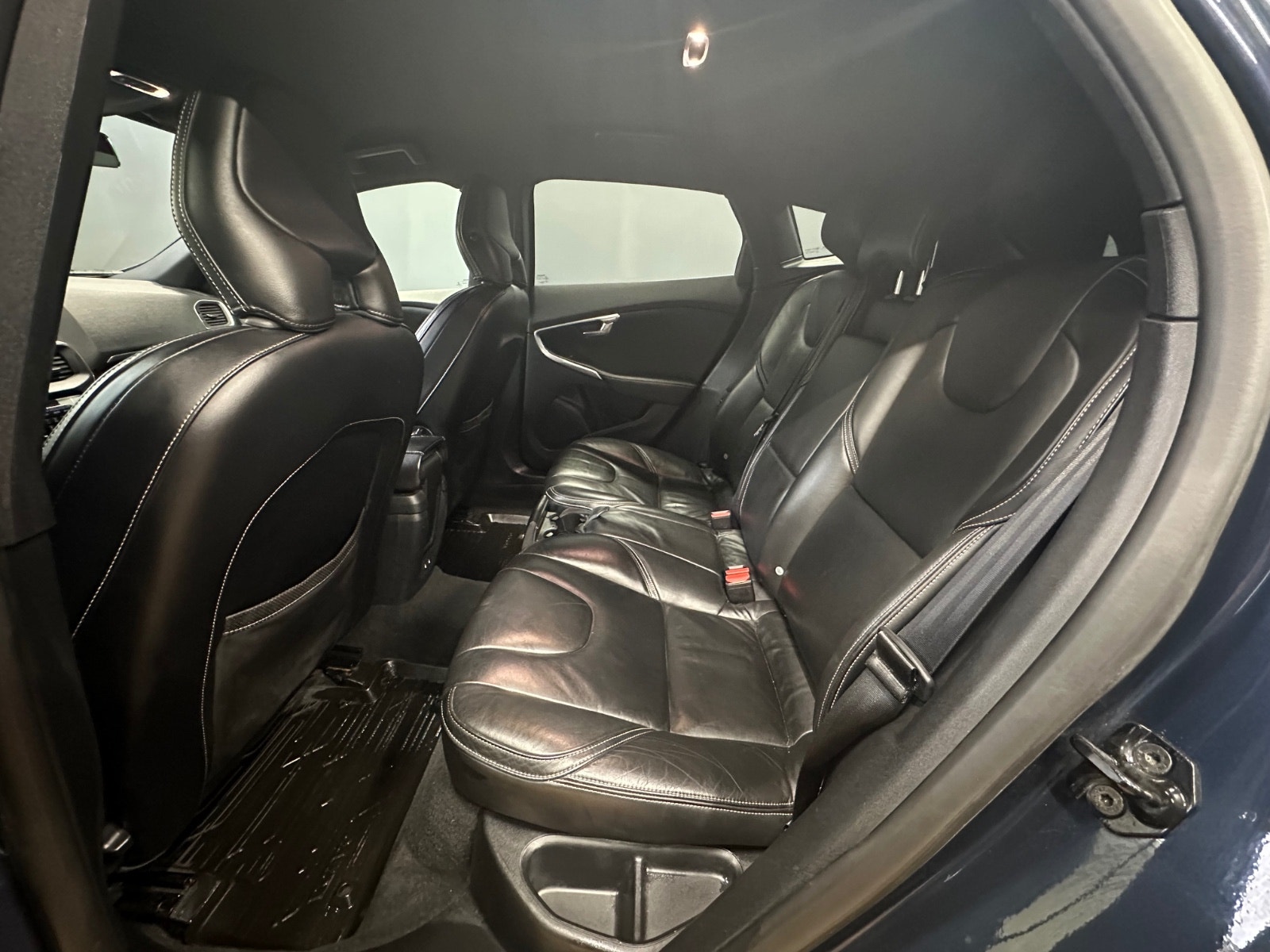Volvo V40 D2 Manual, 6-trins, 115ps, 2013
