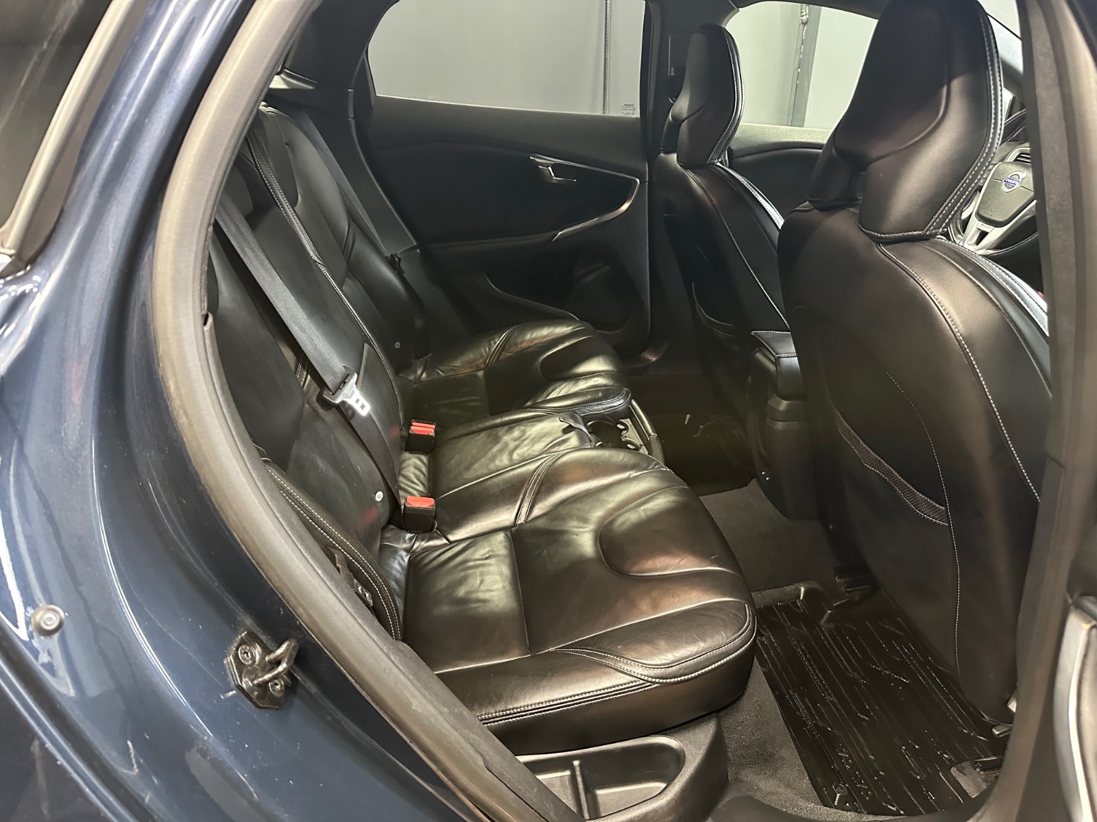 Volvo V40 D2 Manual, 6-trins, 115ps, 2013