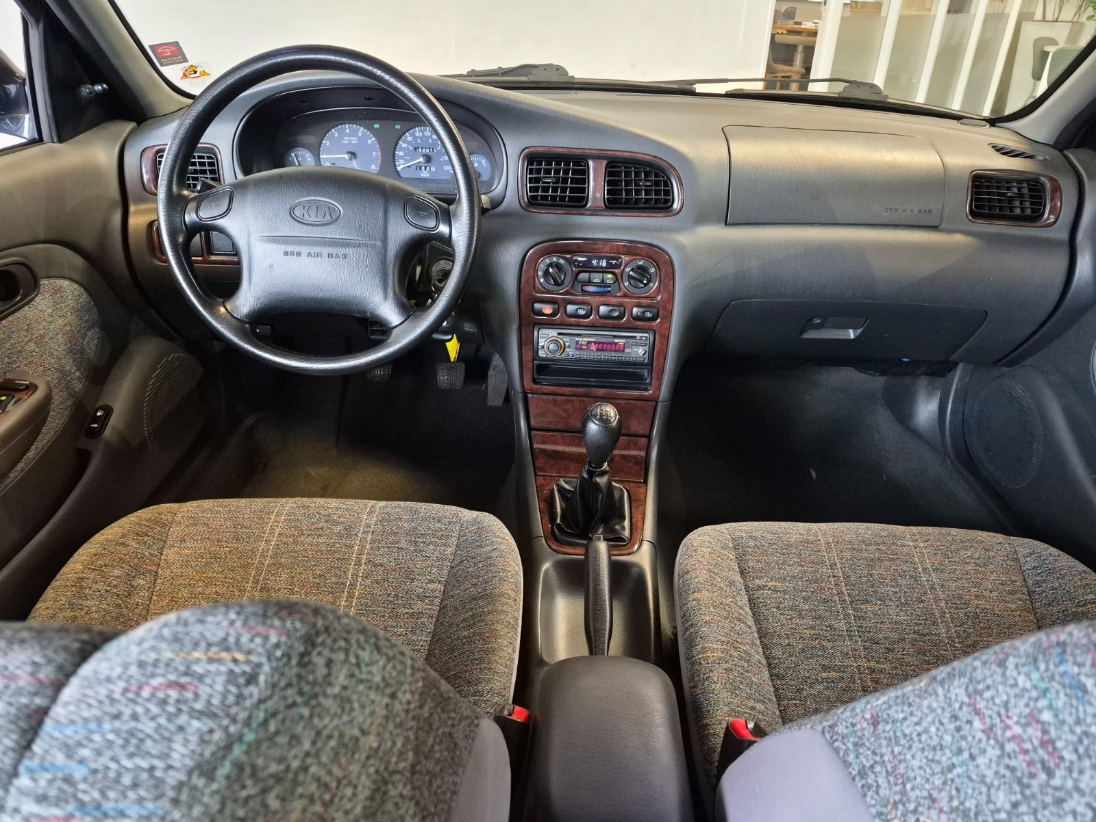 Kia Clarus 1.8 Manual, 5-trins, 116ps, 1998