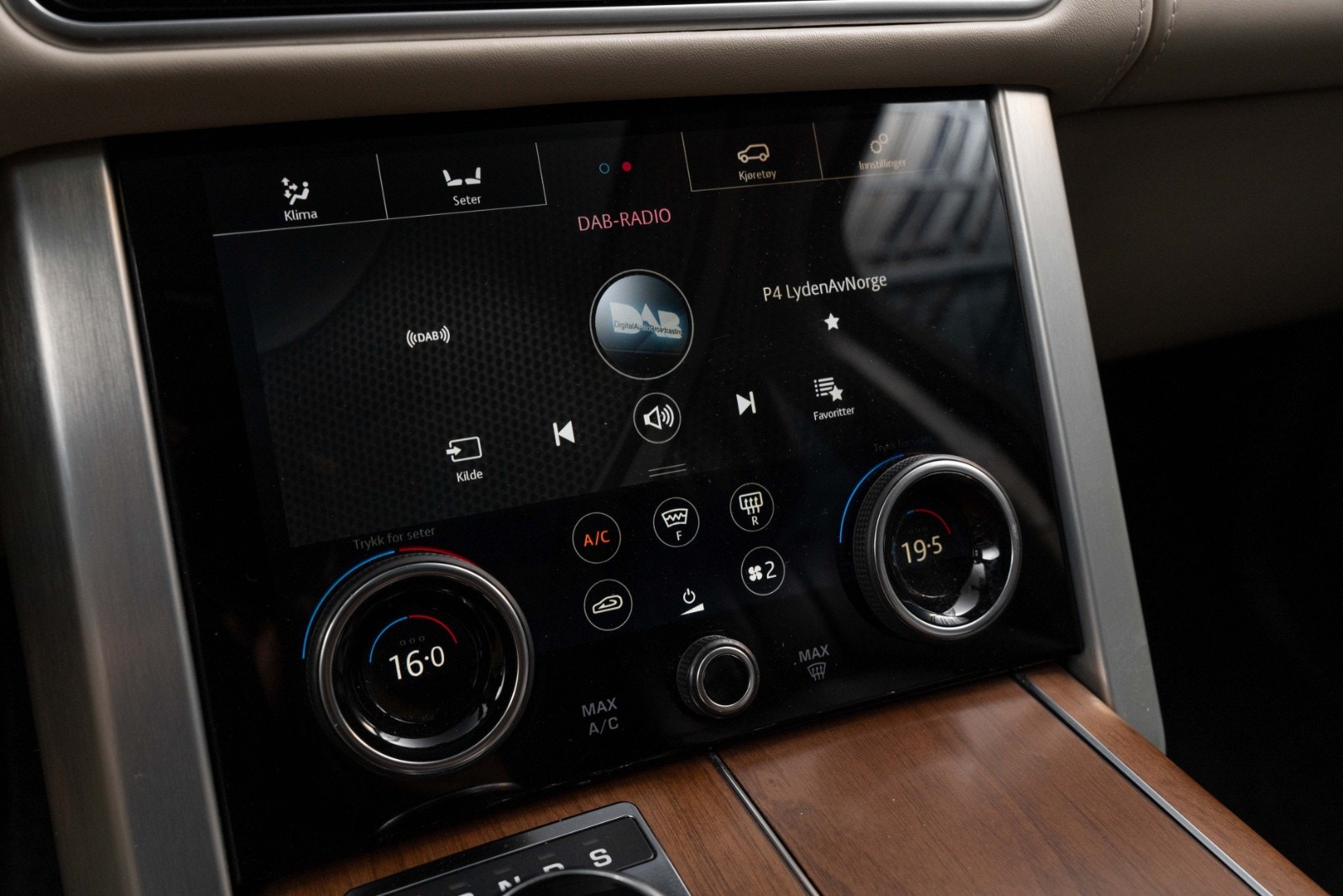 Land Rover Range Rover P400e Automatic, 8-trins, 400ps, 2018