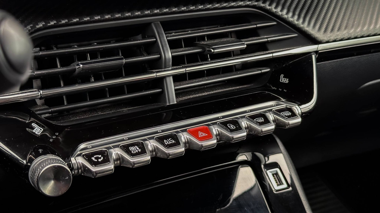 Peugeot e-2008, 136hp, 2021