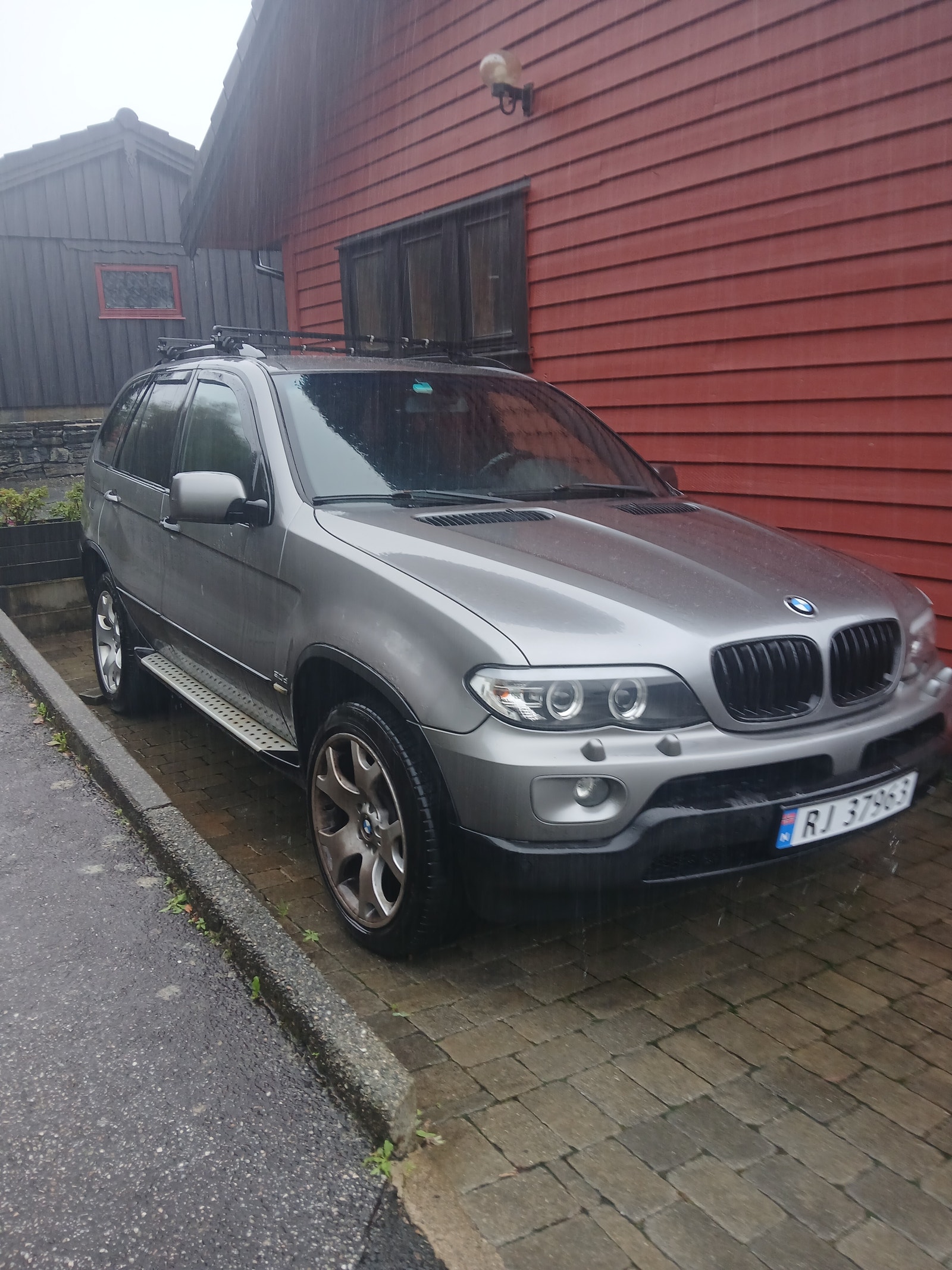 BMW X5 3.0d Automatic, 6-trins, 218ps, 2004