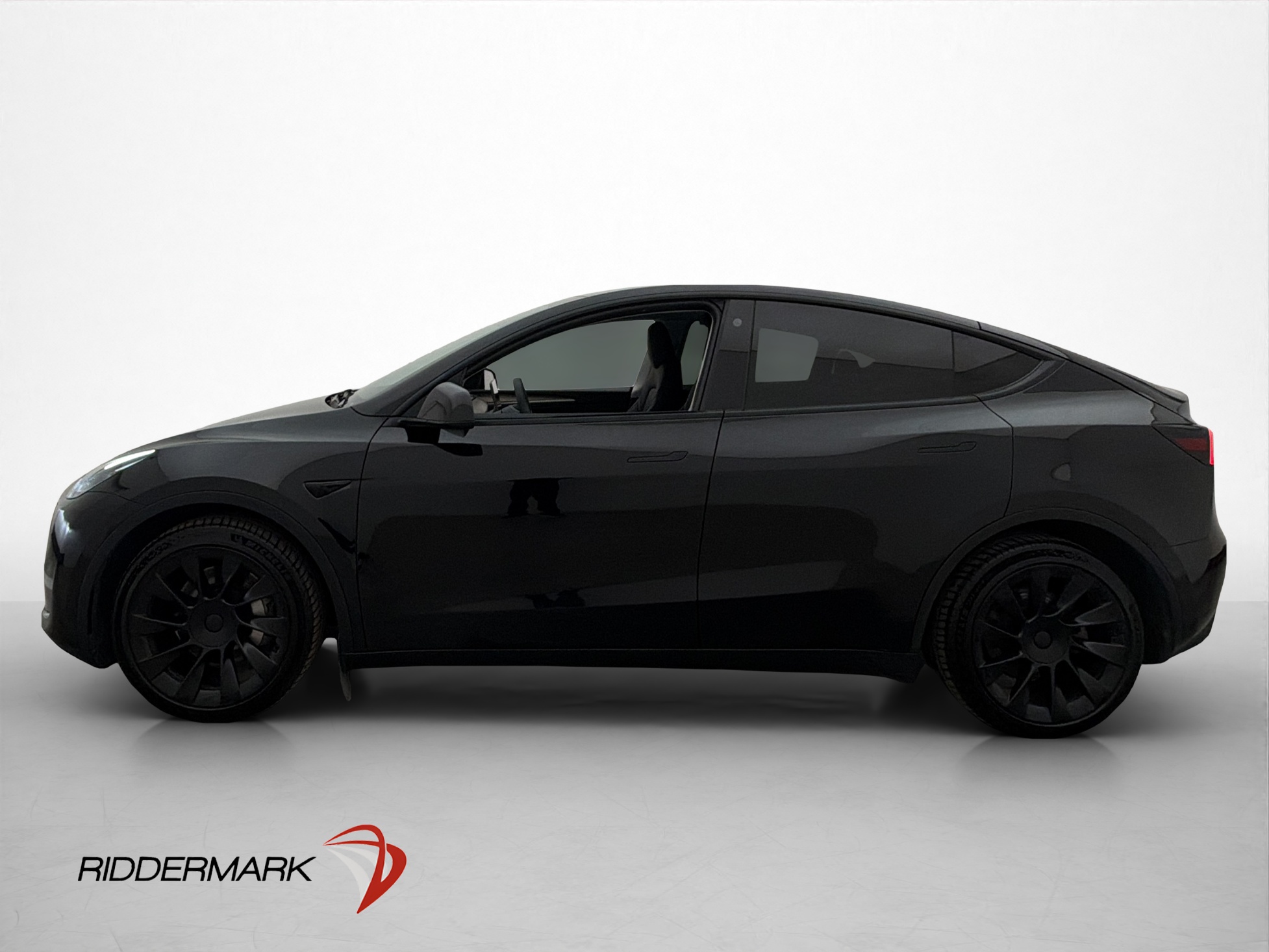 Tesla Model Y Long Range AWD, 514hp, 2024