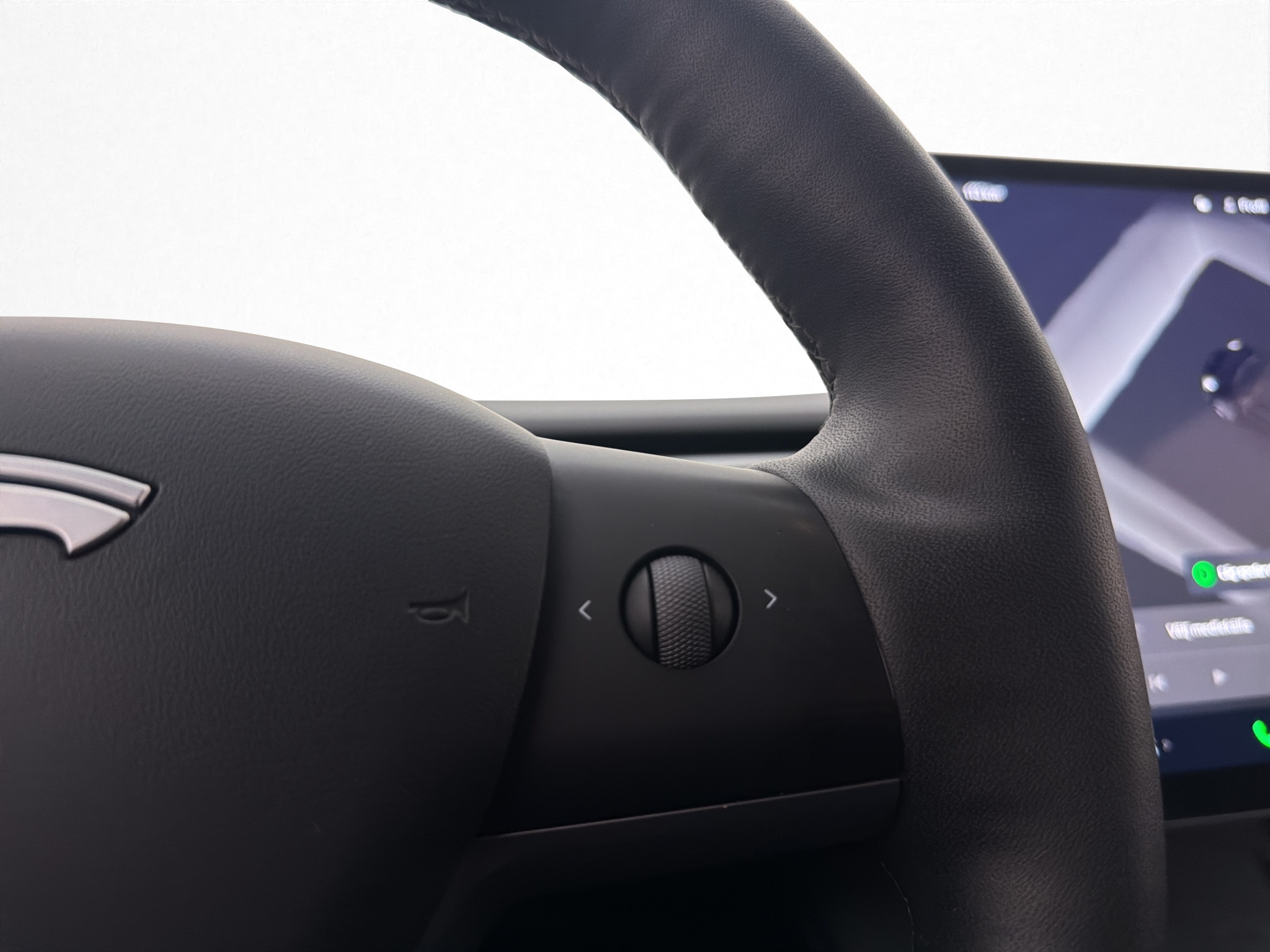 Tesla Model Y Long Range AWD, 514hp, 2024