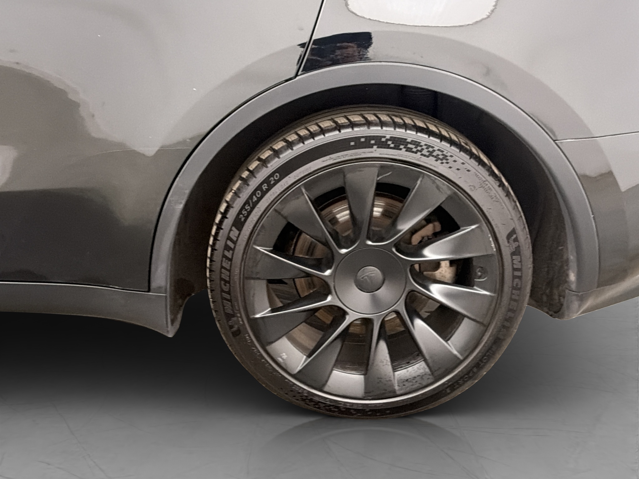 Tesla Model Y Long Range AWD, 514hp, 2024