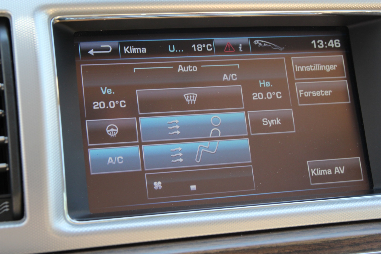 Jaguar XF 2.2 TDi4 Automatic, 8-trins, 190ps, 2012