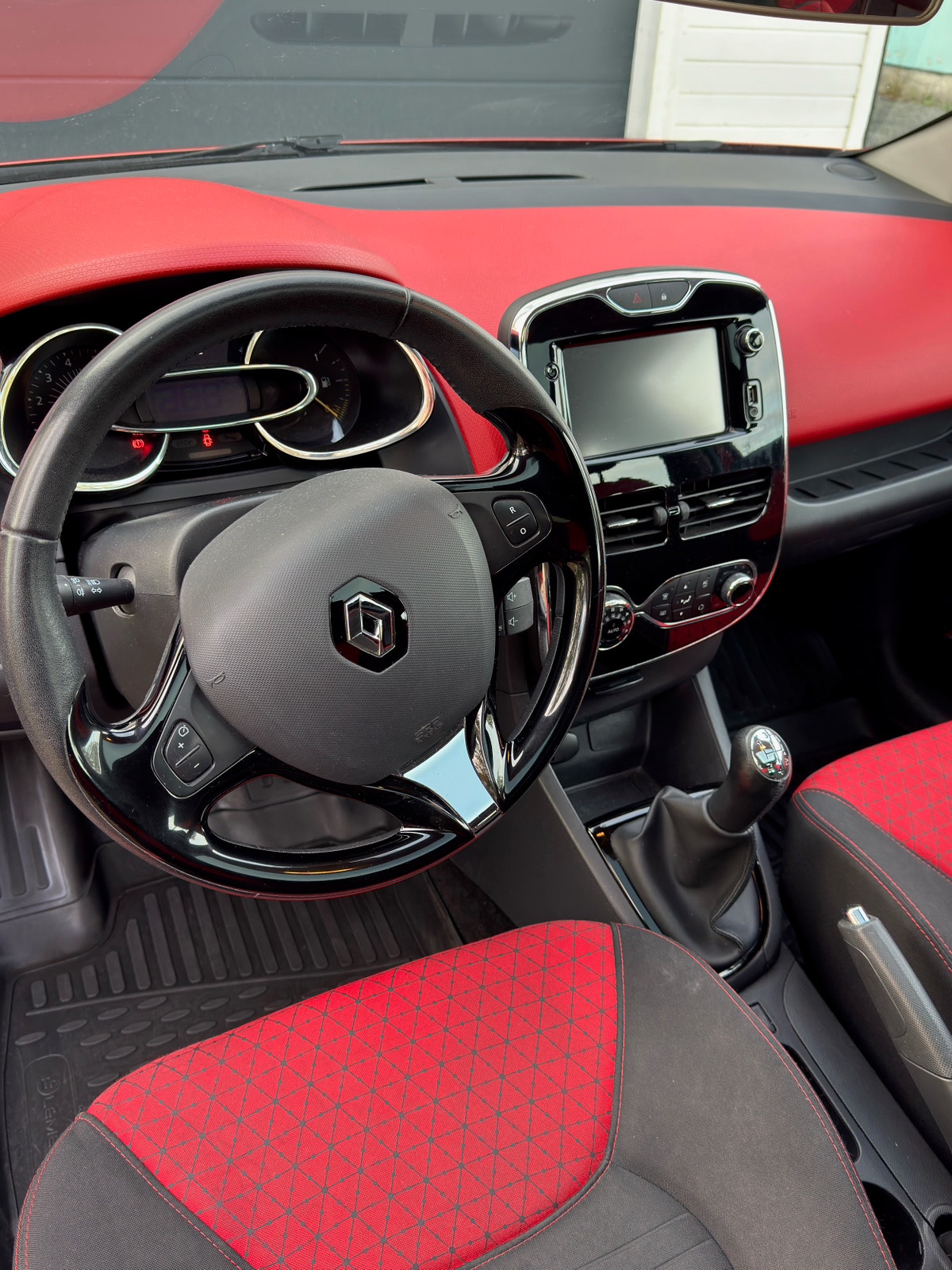Renault Clio 1.5 dCi Manual, 5-trins, 90ps, 2013