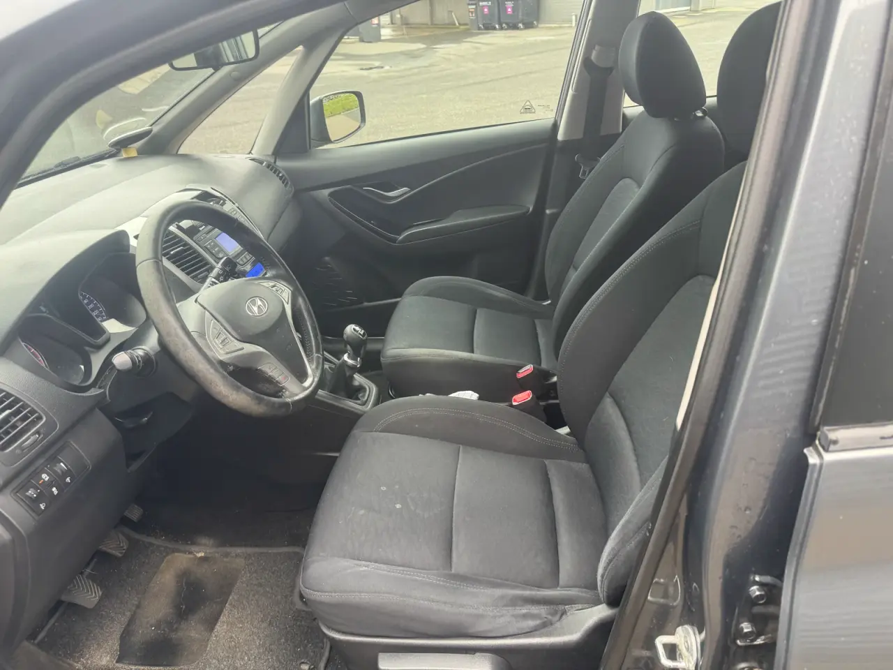 Hyundai ix20 1.4 CRDi Manual, 77hp, 2011