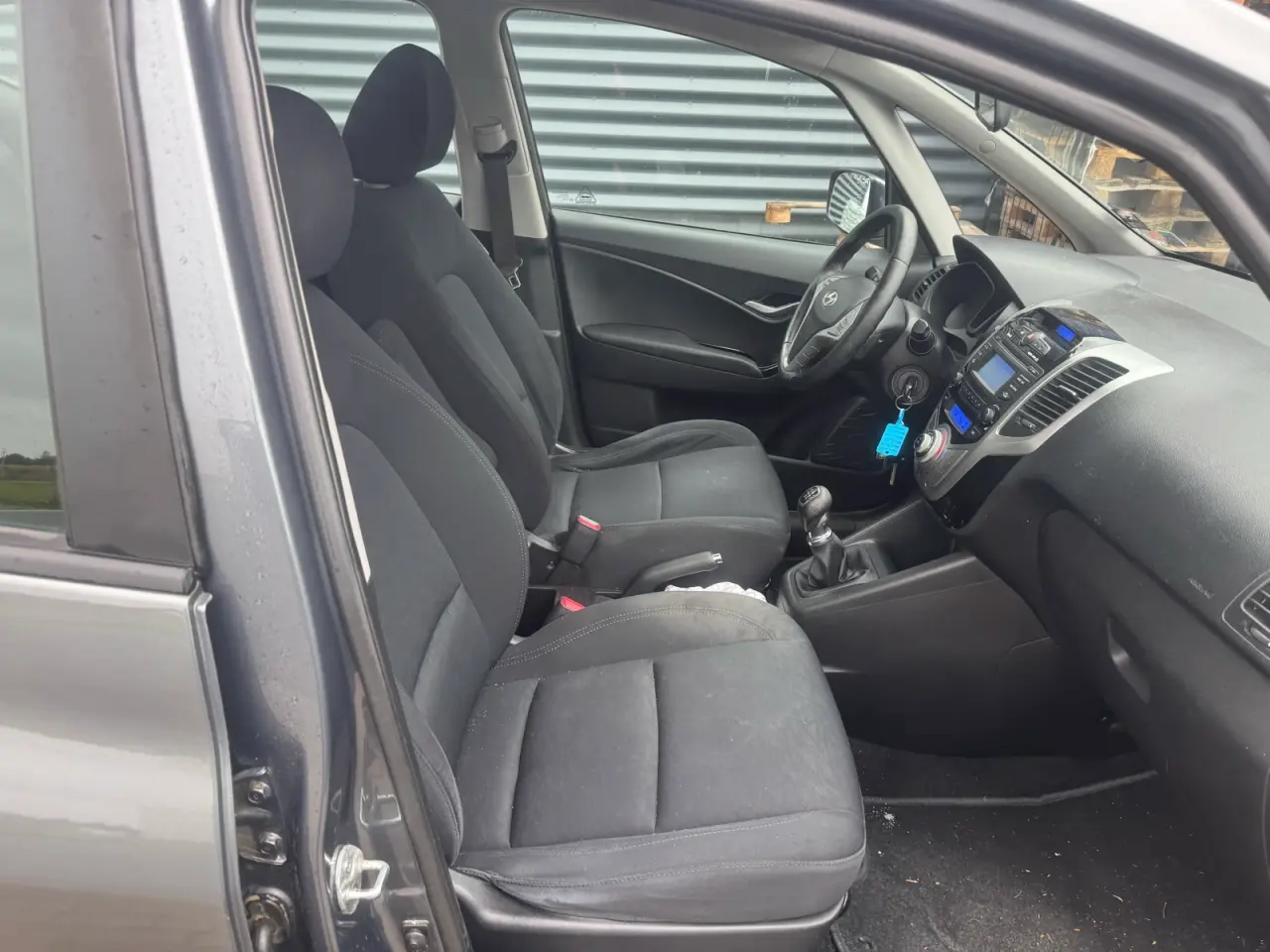 Hyundai ix20 1.4 CRDi Manual, 77hp, 2011