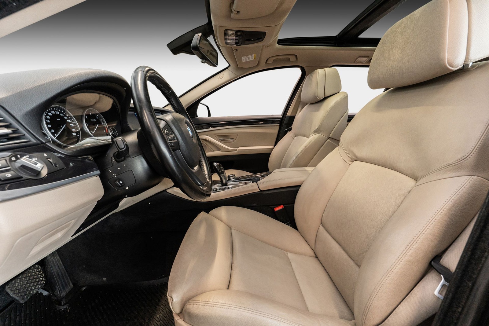 BMW 520d Touring Steptronic, 163hp, 2012